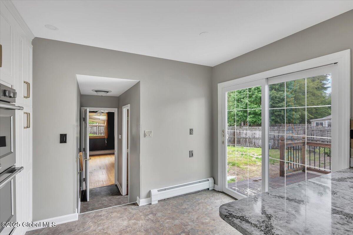 21 Hillcrest Drive, Clifton Park, New York image 6
