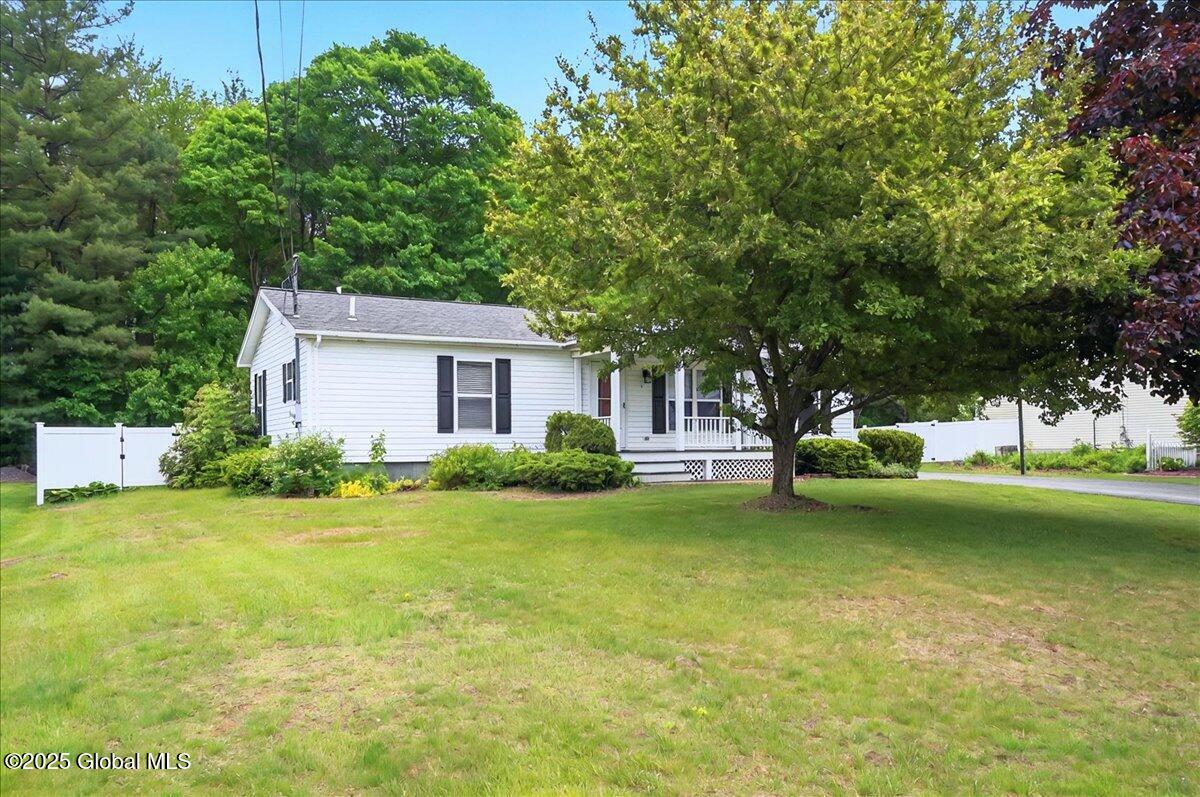 23 Hilton Drive, South Glens Falls, New York image 7