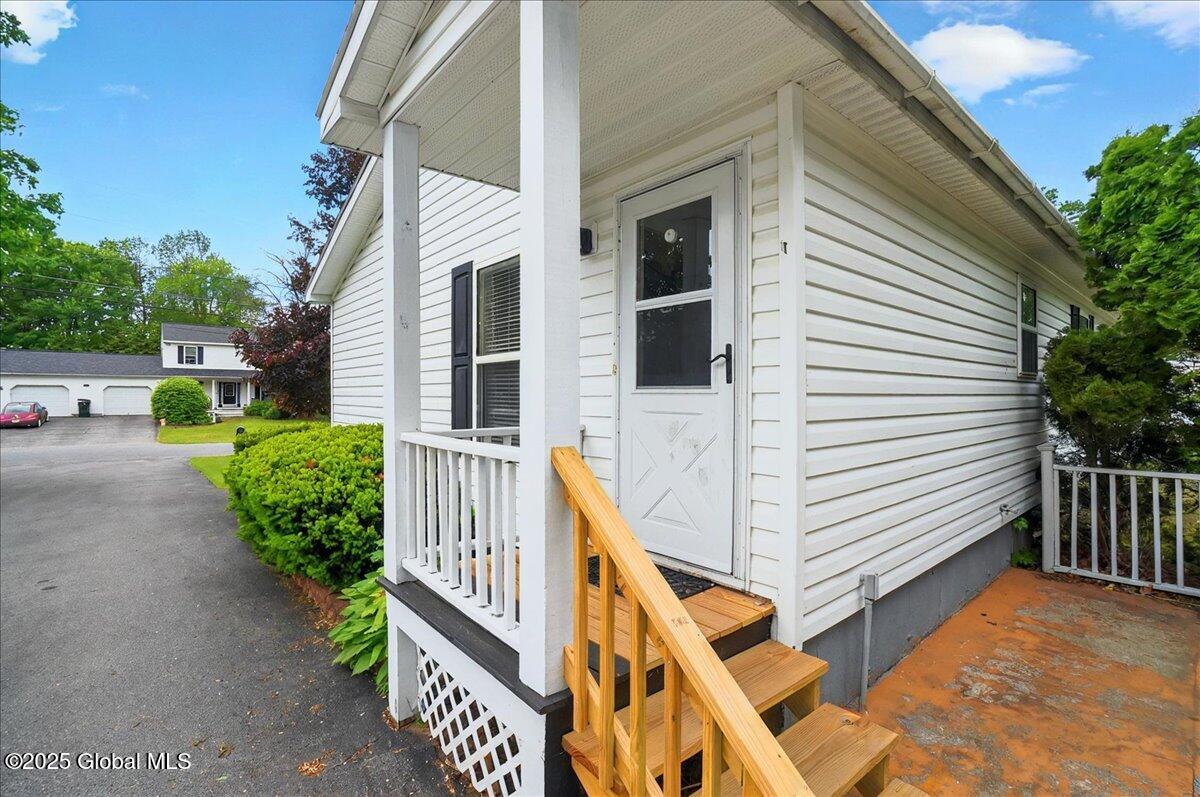 23 Hilton Drive, South Glens Falls, New York image 47