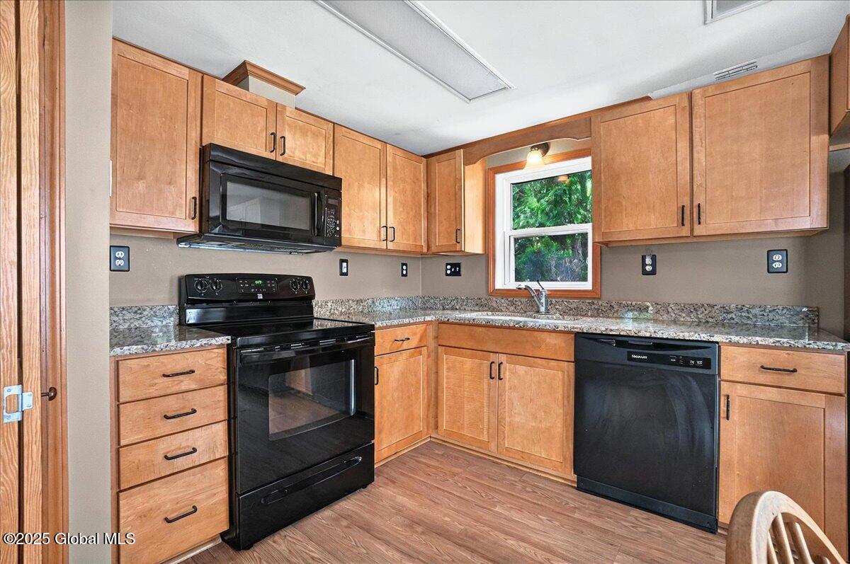 23 Hilton Drive, South Glens Falls, New York image 27