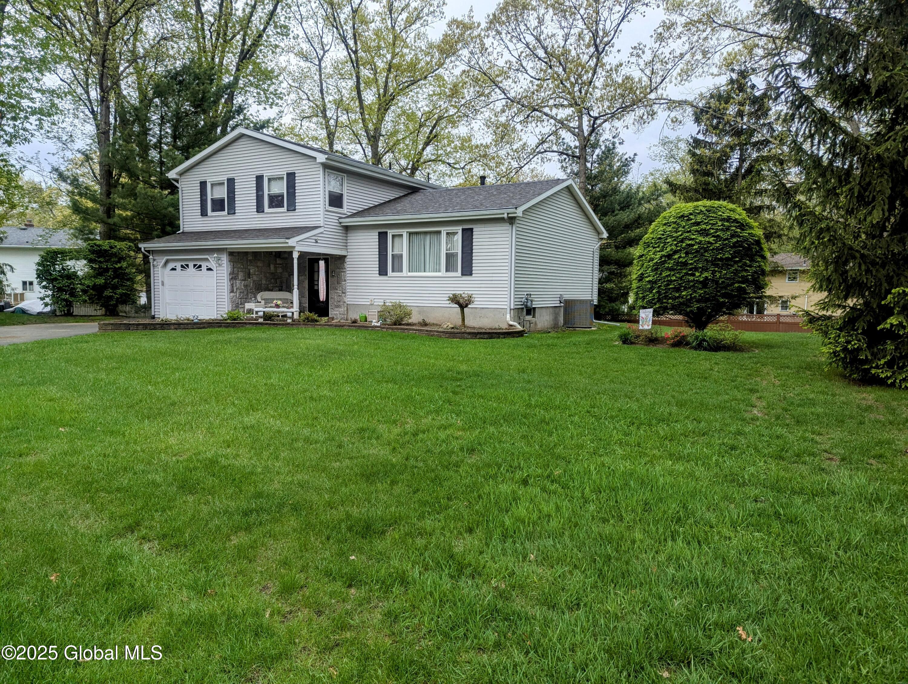 4 Canterbury Court, Albany, New York image 2