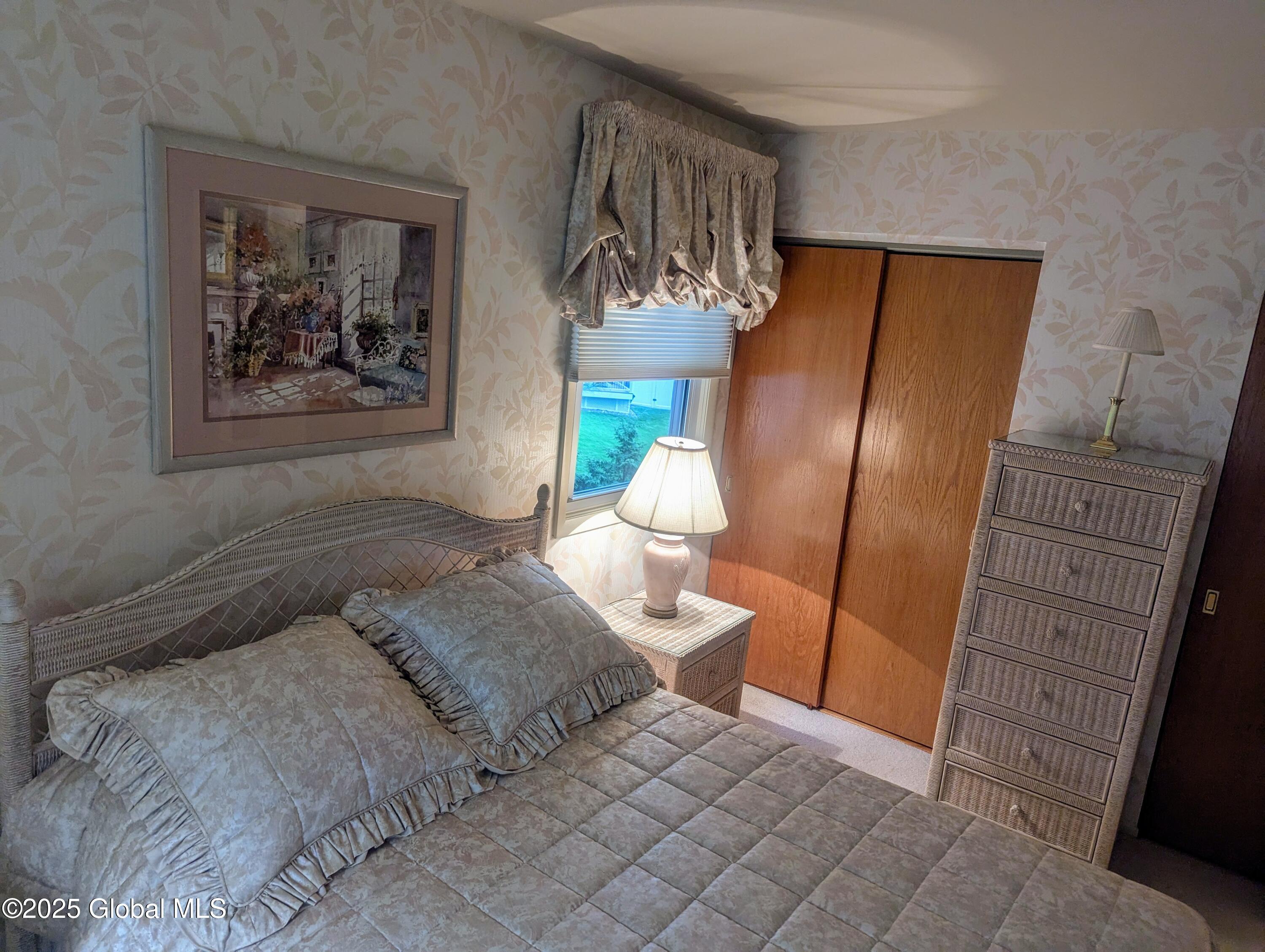 4 Canterbury Court, Albany, New York image 37