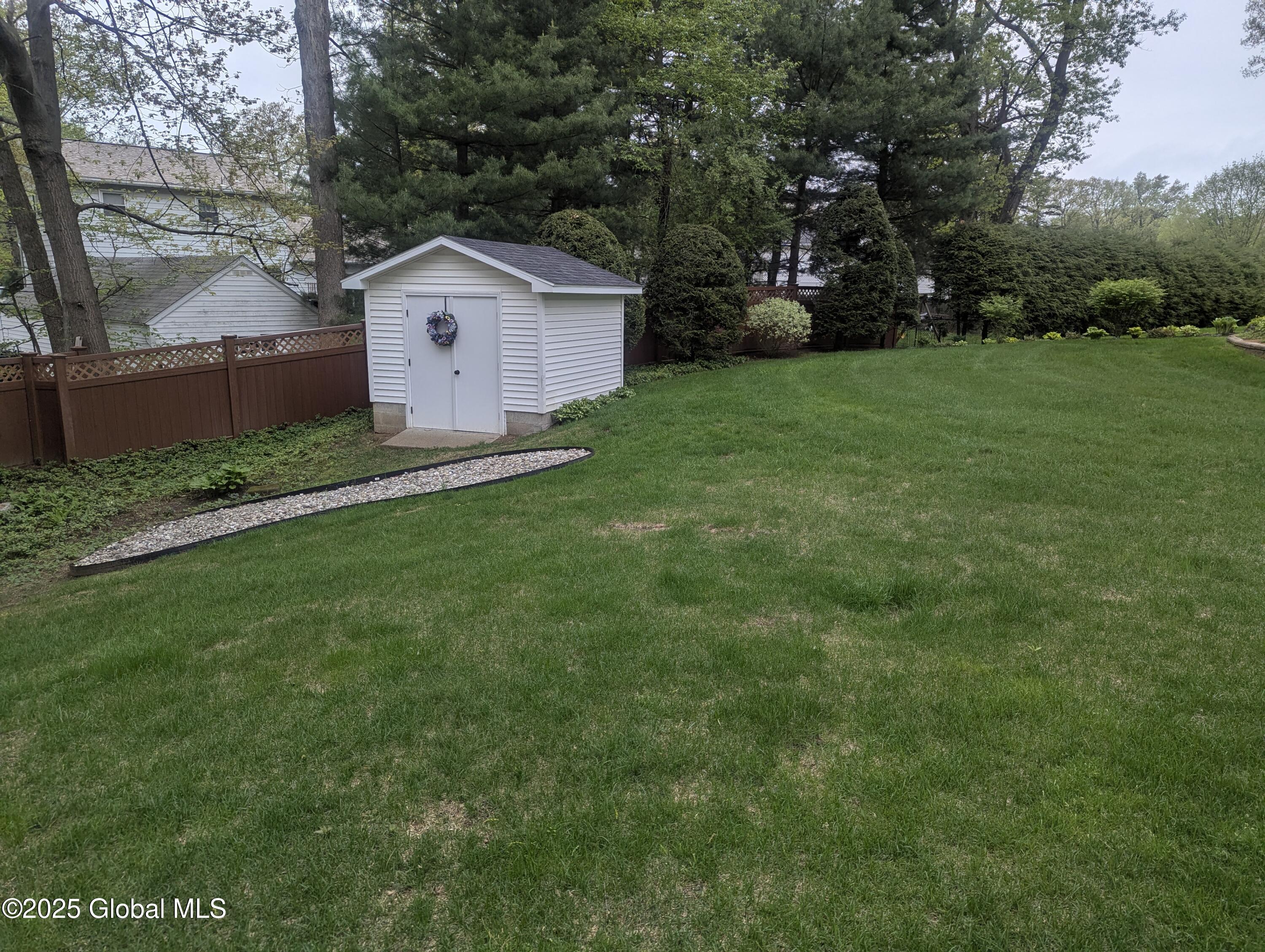 4 Canterbury Court, Albany, New York image 49
