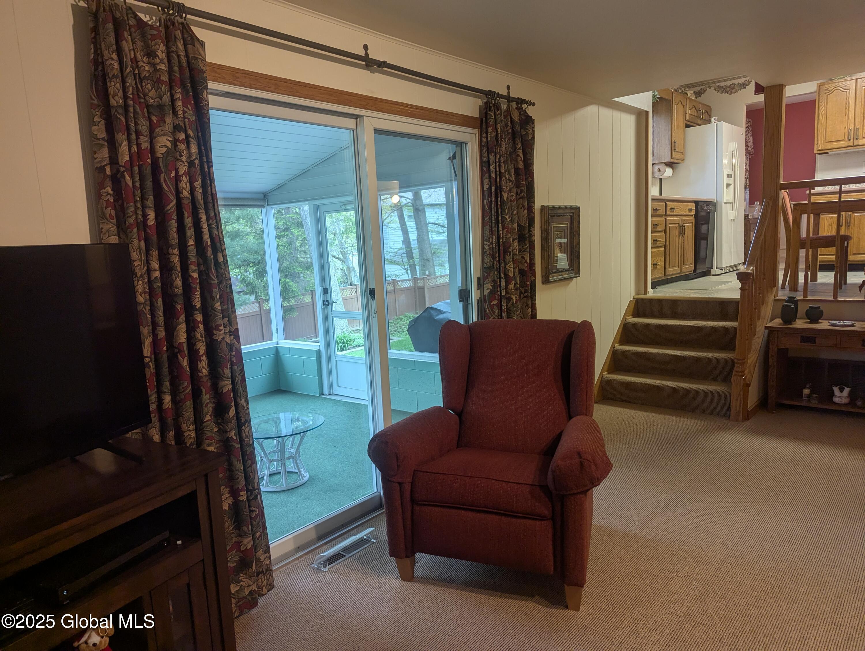 4 Canterbury Court, Albany, New York image 24