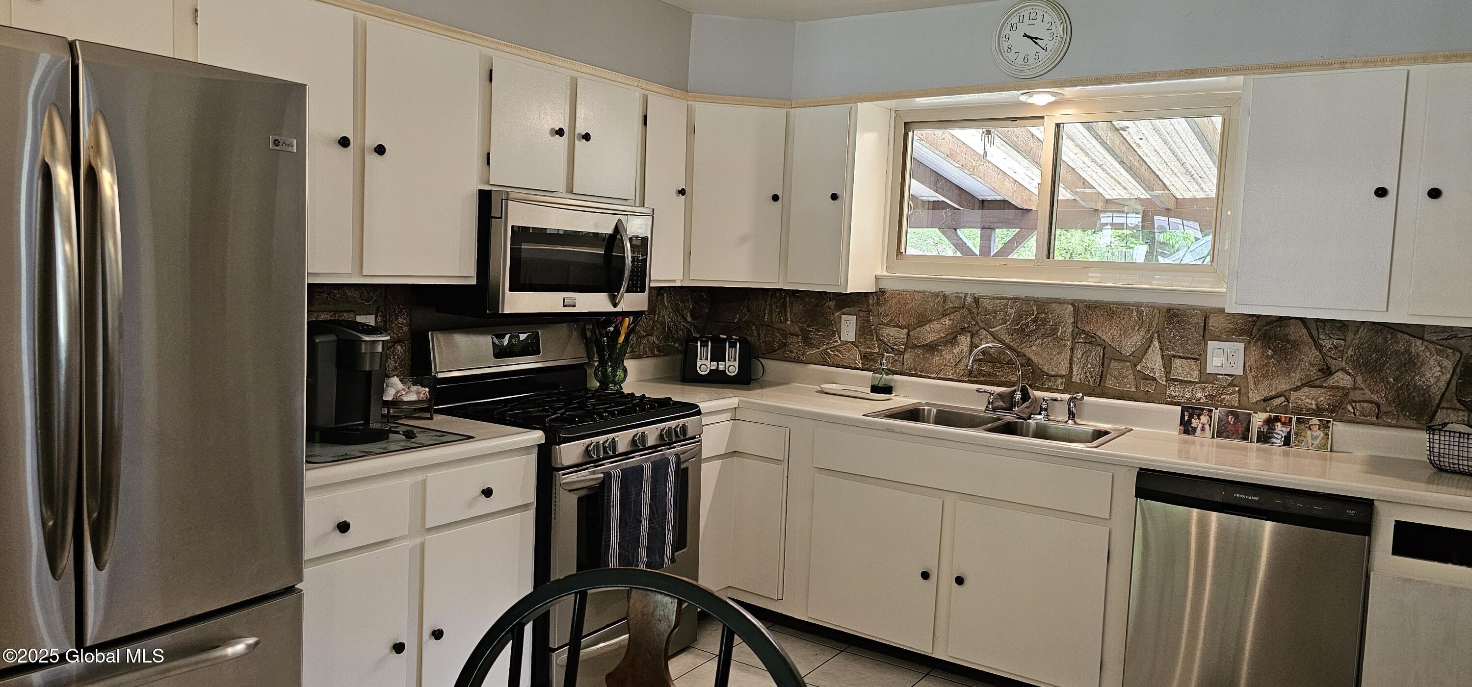 18 Mills Terrace, Fonda, New York image 12