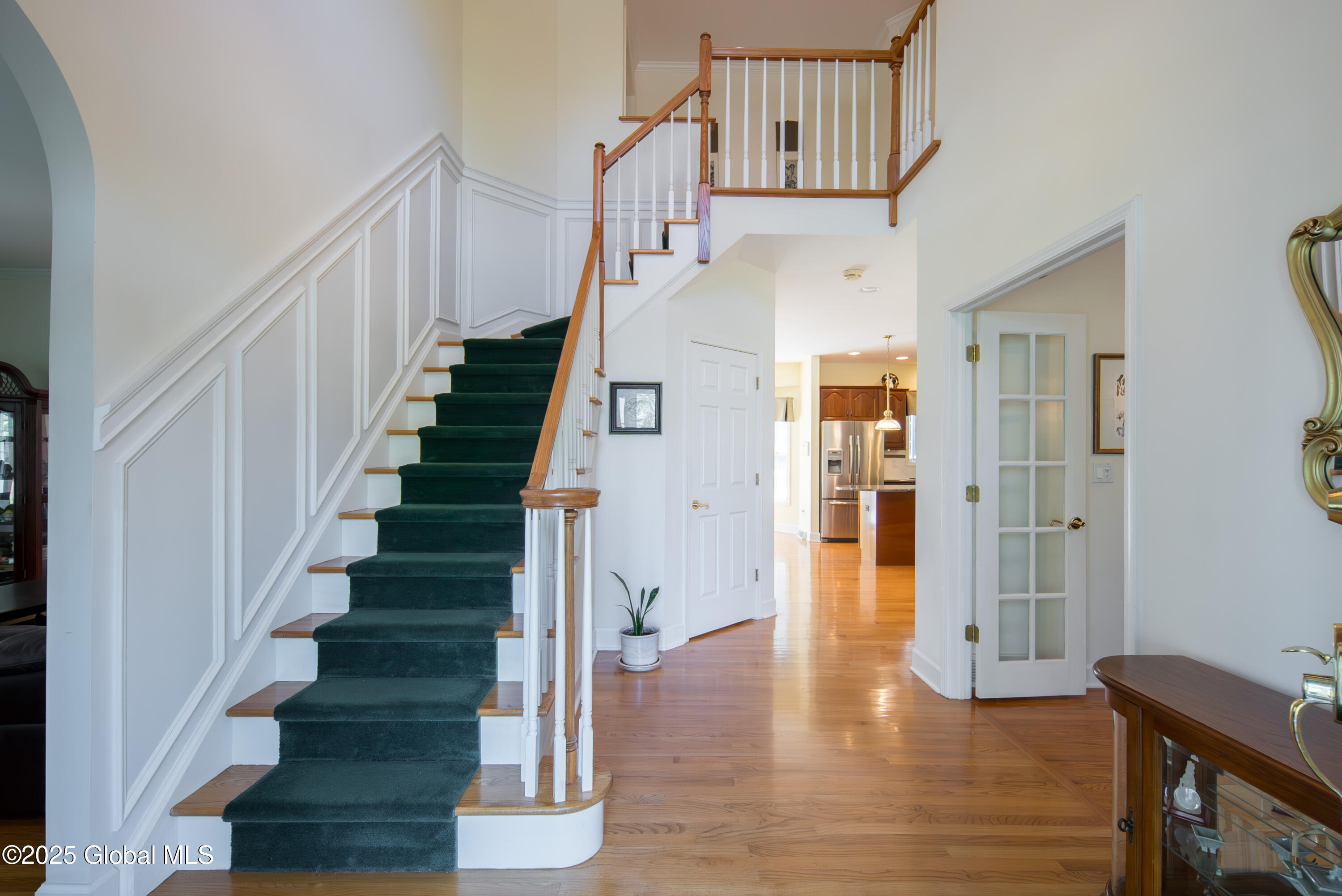 1 Avalon Court, Loudonville, New York image 6
