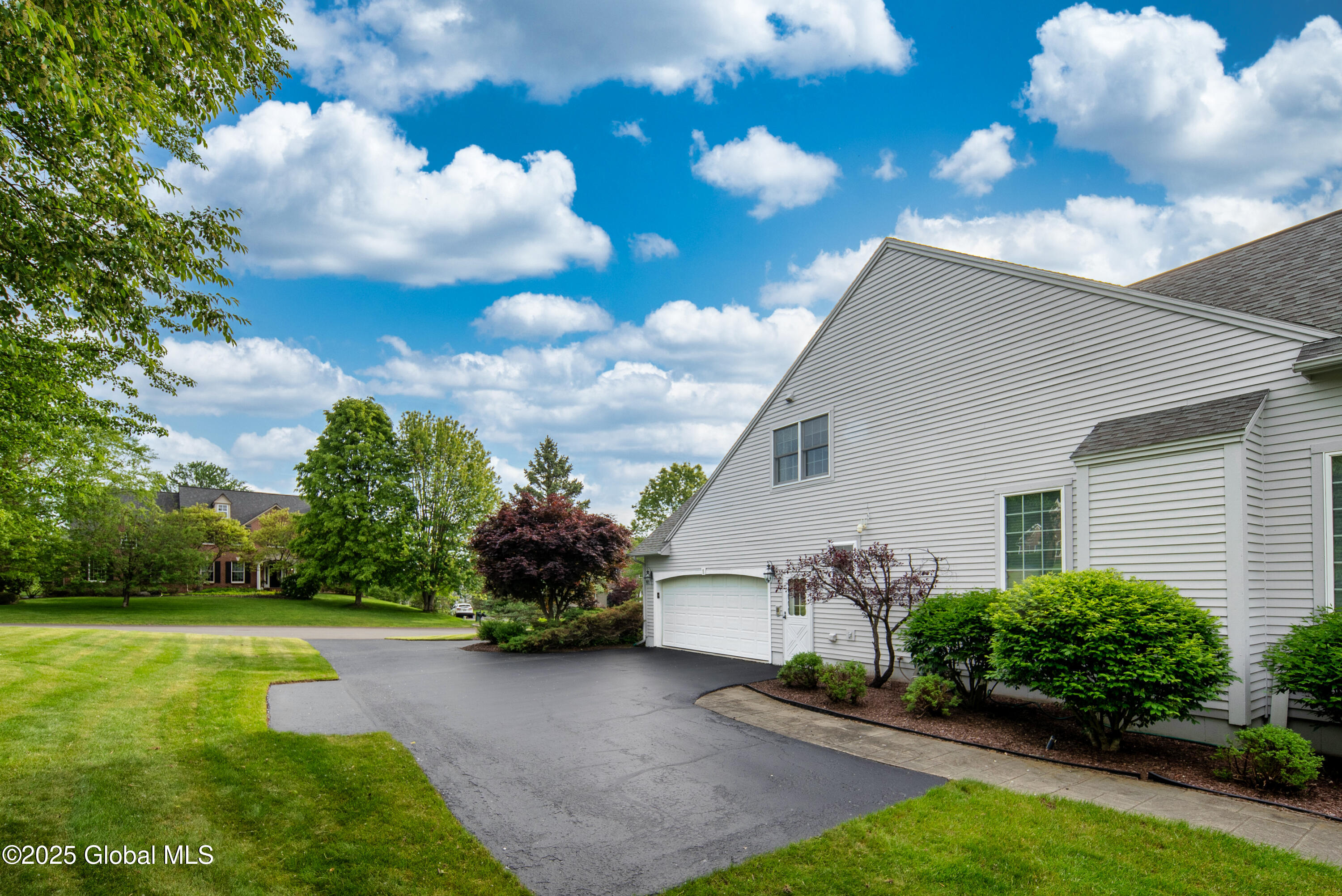 1 Avalon Court, Loudonville, New York image 46