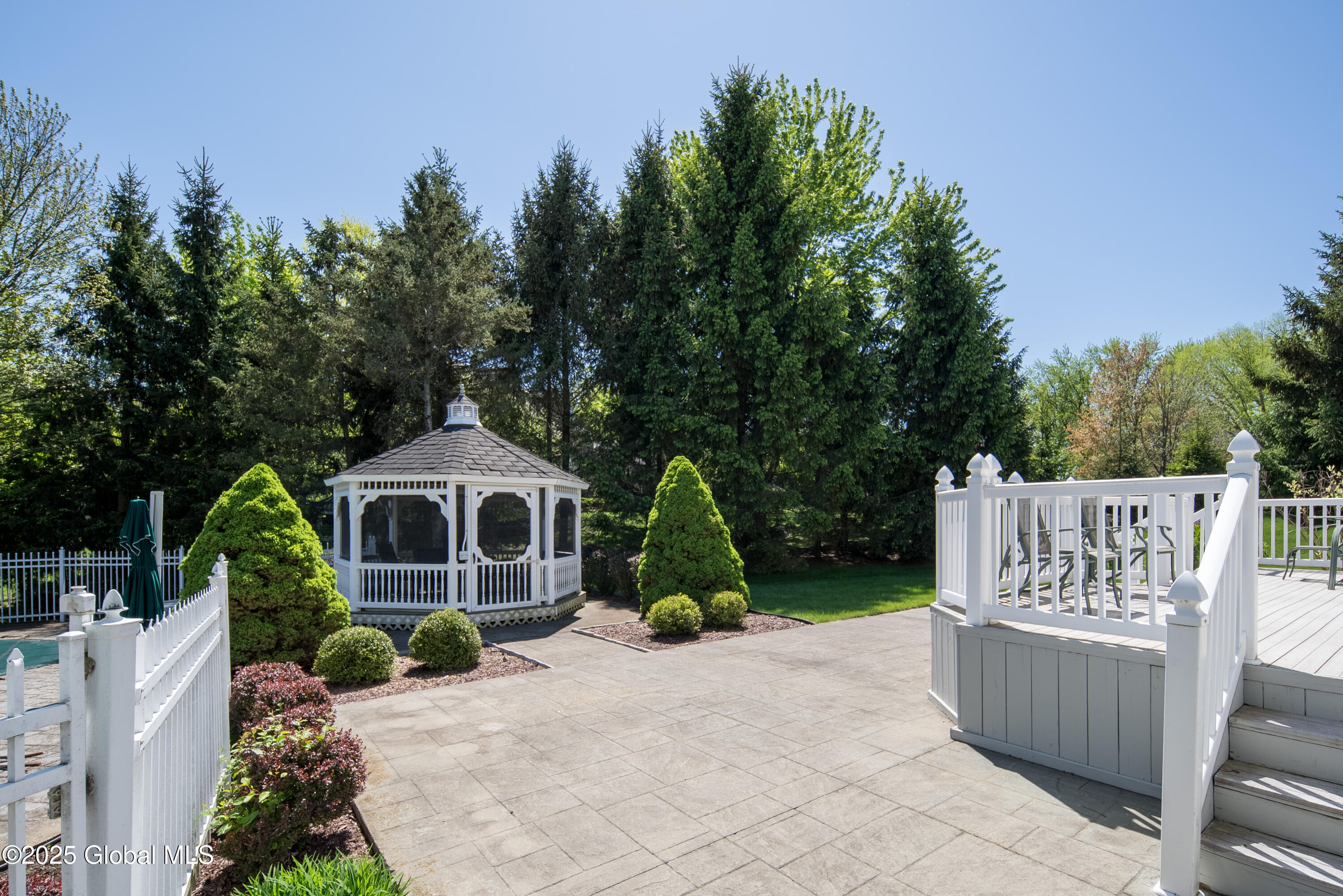 1 Avalon Court, Loudonville, New York image 50