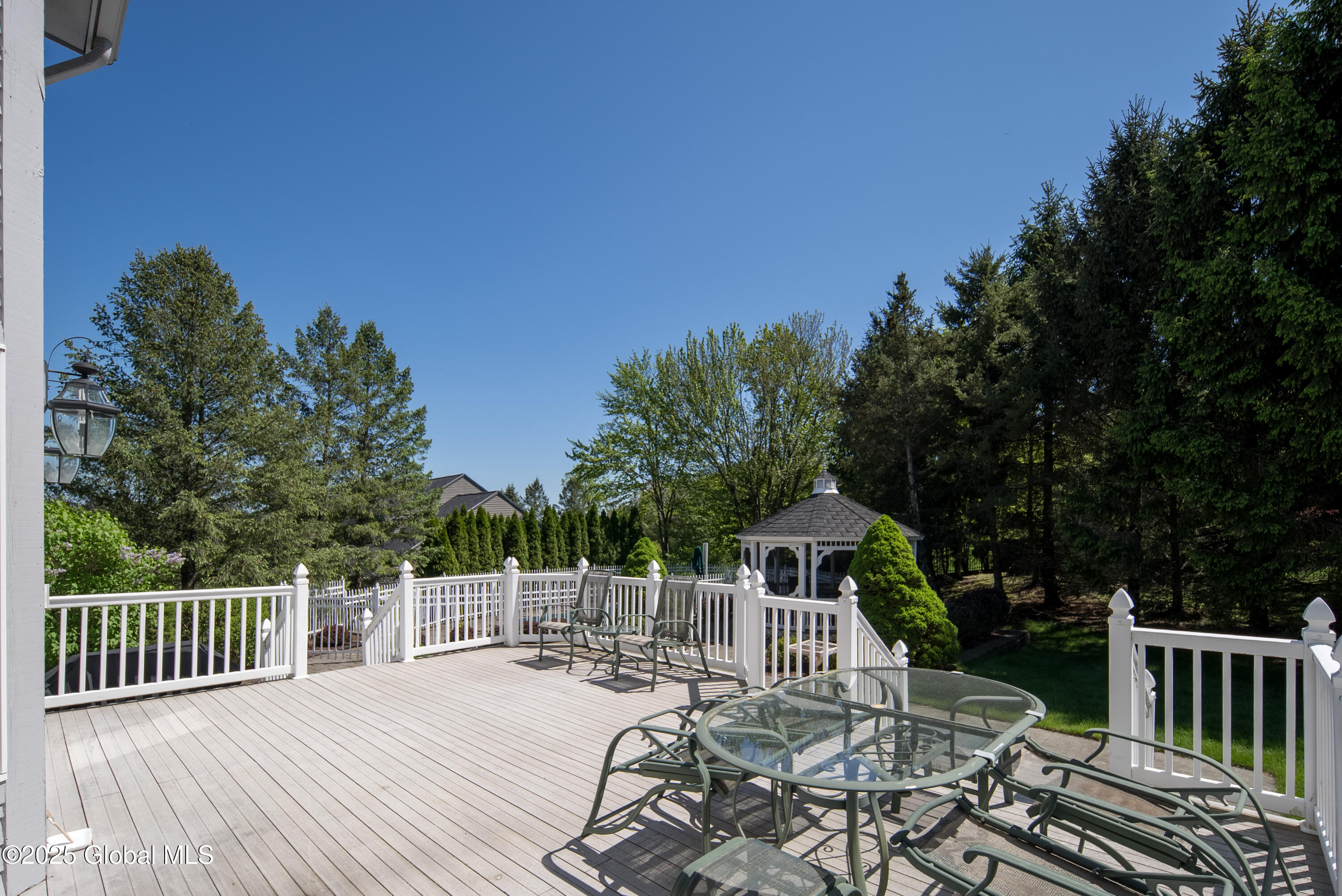 1 Avalon Court, Loudonville, New York image 49