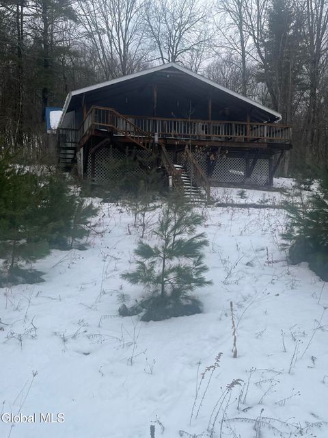 Apartment For Sale - 20 Hampton Heights Way<br/> Hampton, NY 12887