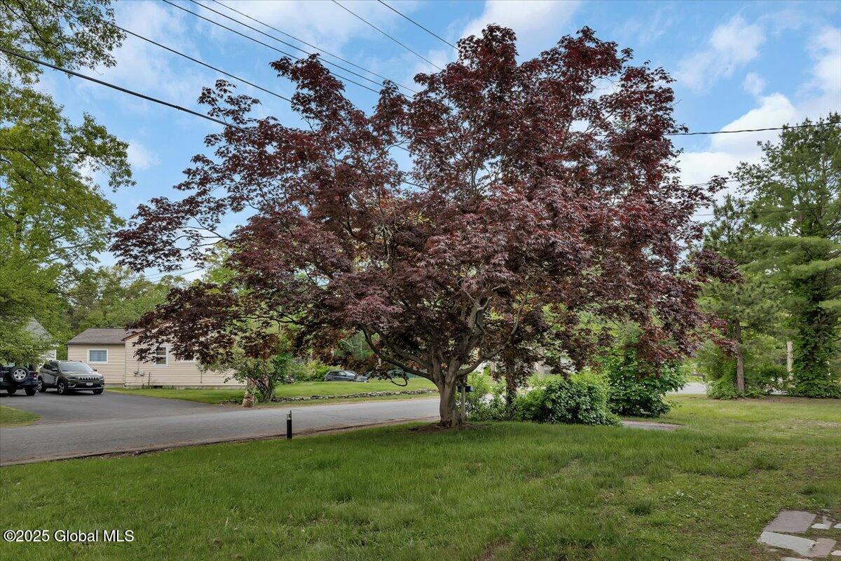 526 Leahy Lane, Ballston Spa, New York image 3