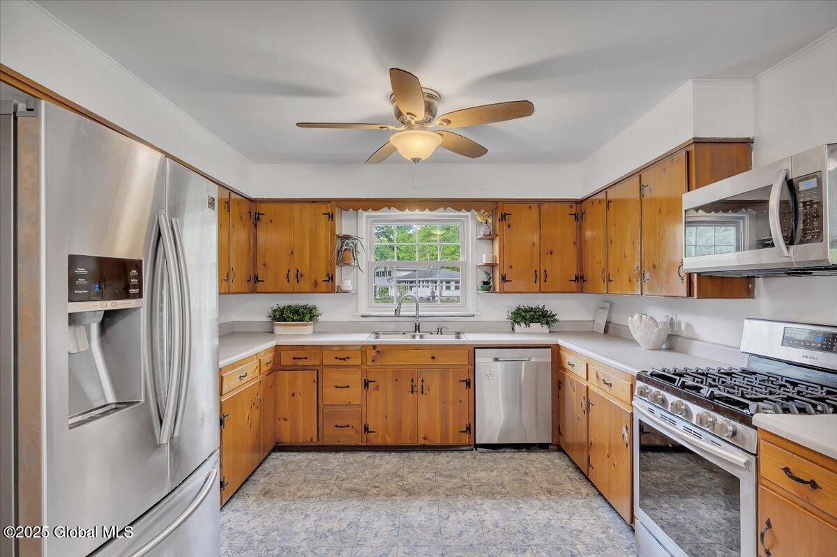 526 Leahy Lane, Ballston Spa, New York image 19