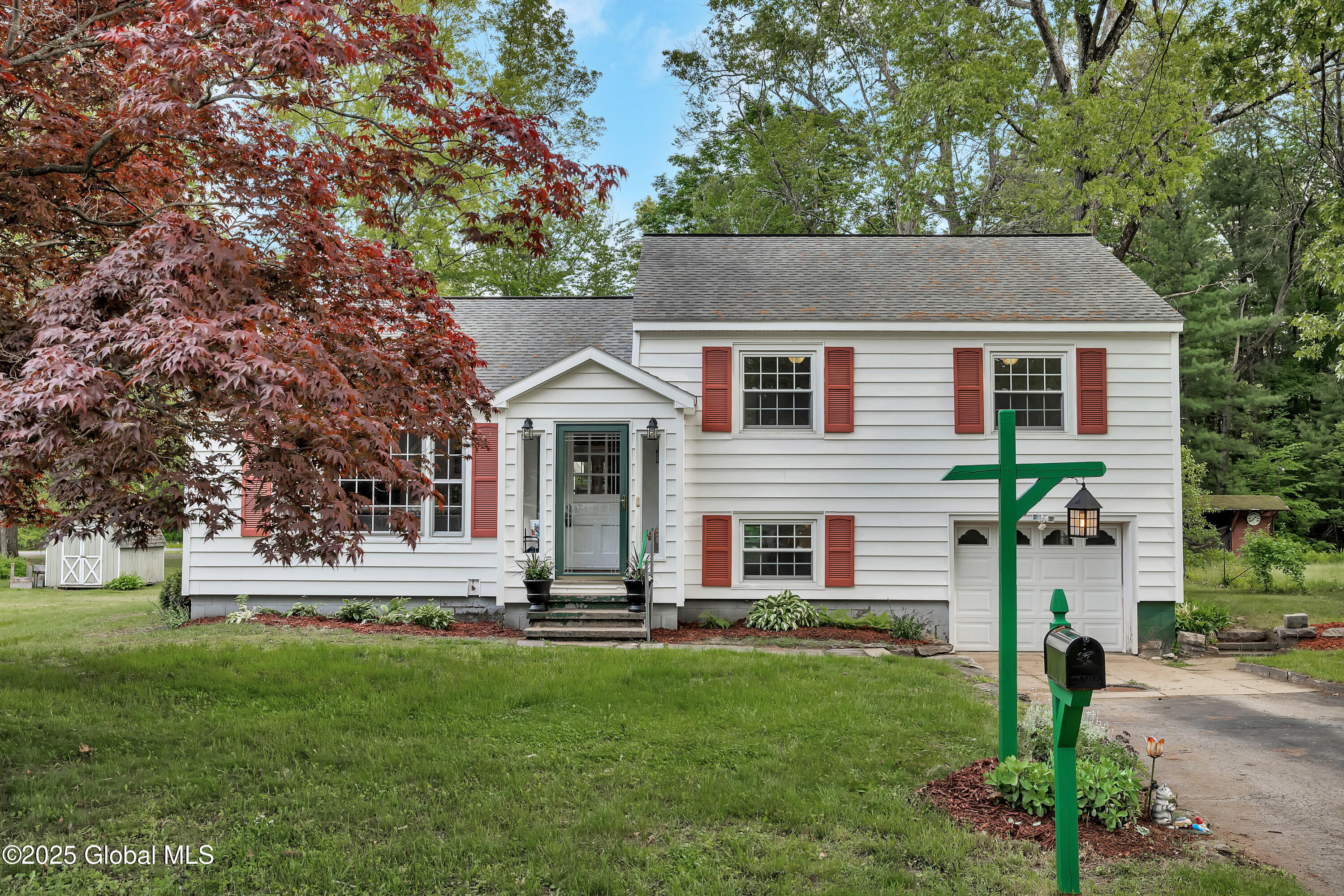 526 Leahy Lane, Ballston Spa, New York image 2