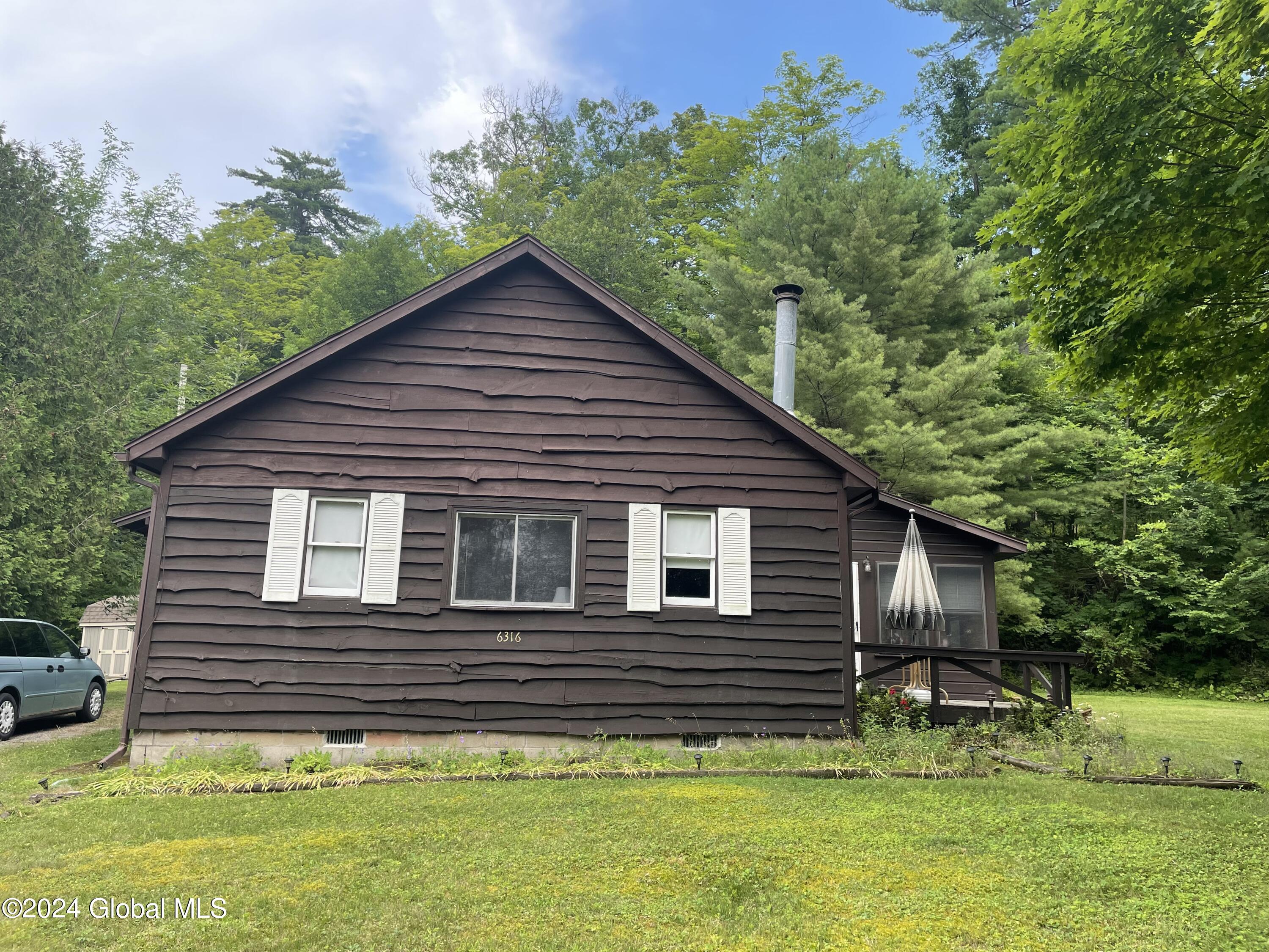 6316 Sunset Bay Road, Huletts Landing, New York image 4