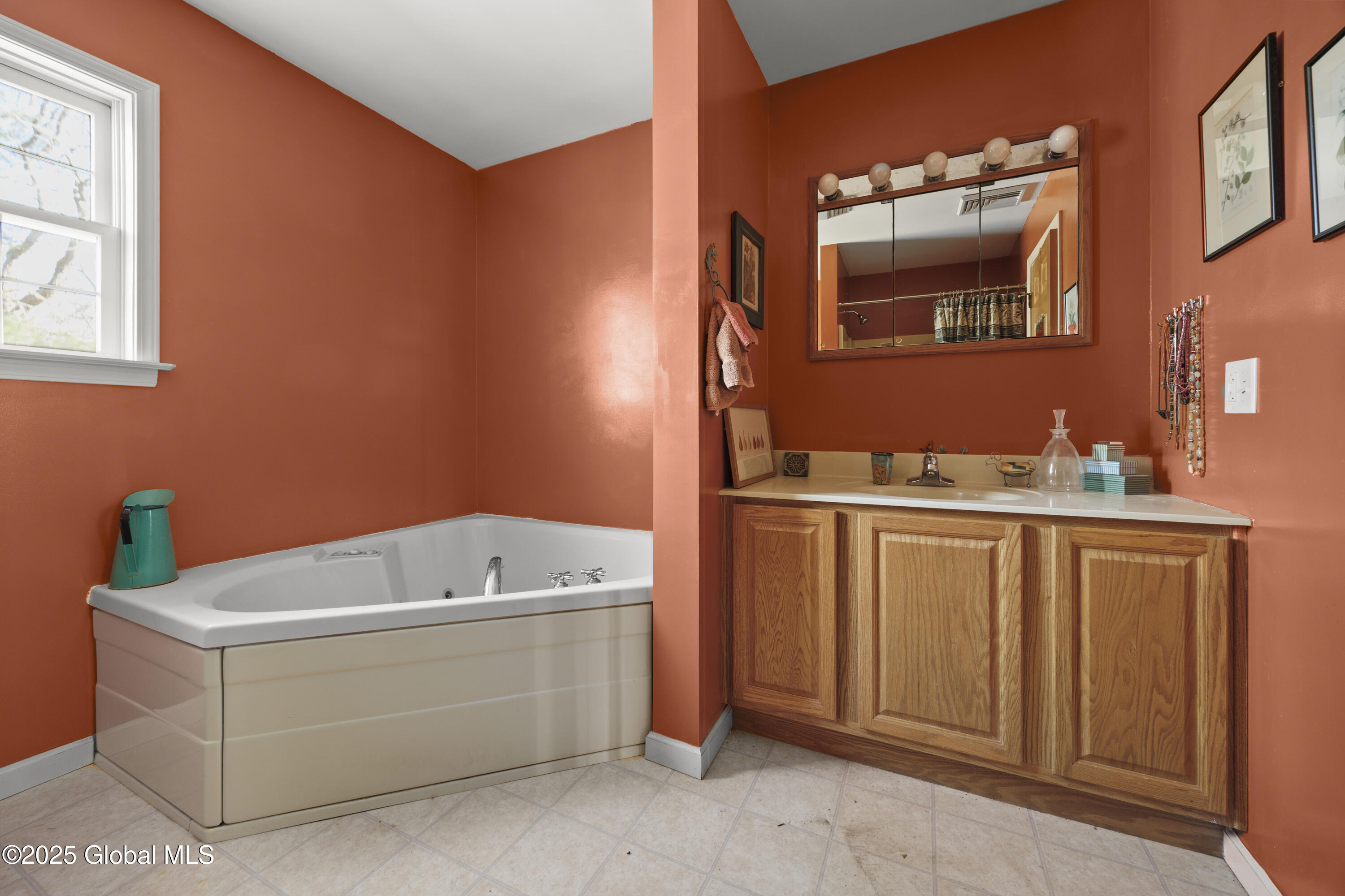 219 Millbrook Road, Hudson, New York image 38