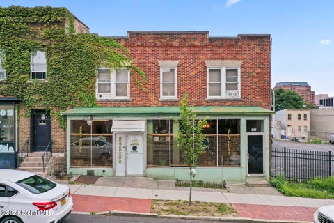 Photo of 165 Madison Avenue, Albany, NY 12202 (MLS # 202626017)