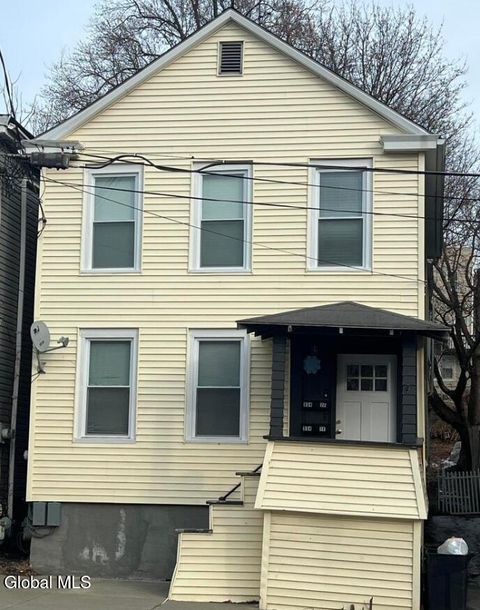 Photo of 934 Broadway, Rensselaer, NY 12144 (MLS # 202528258) Photo of 934 Broadway, Rensselaer, NY 12144 (MLS # 202528258)