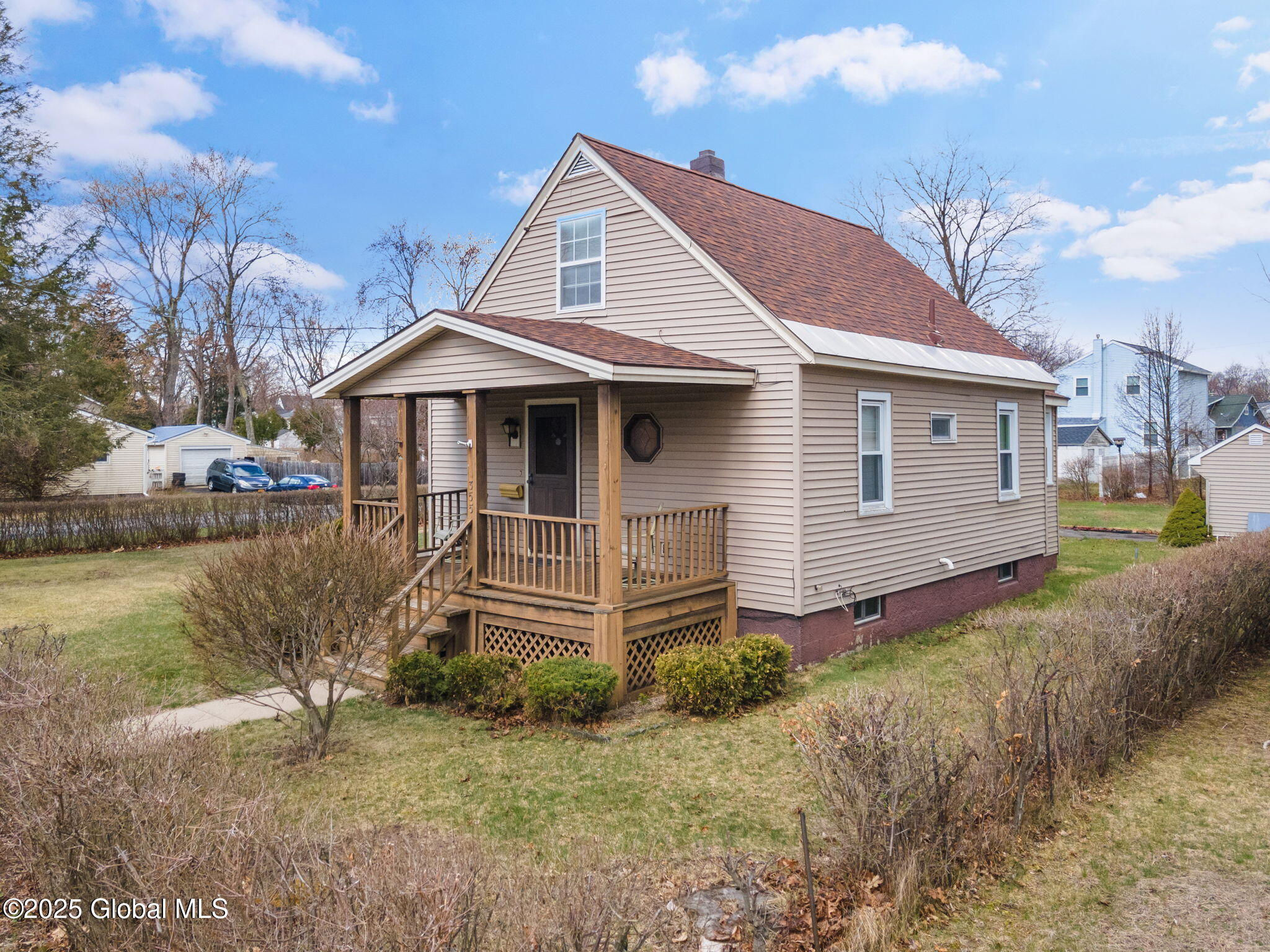 355 Clayton Road, Schenectady, New York image 3