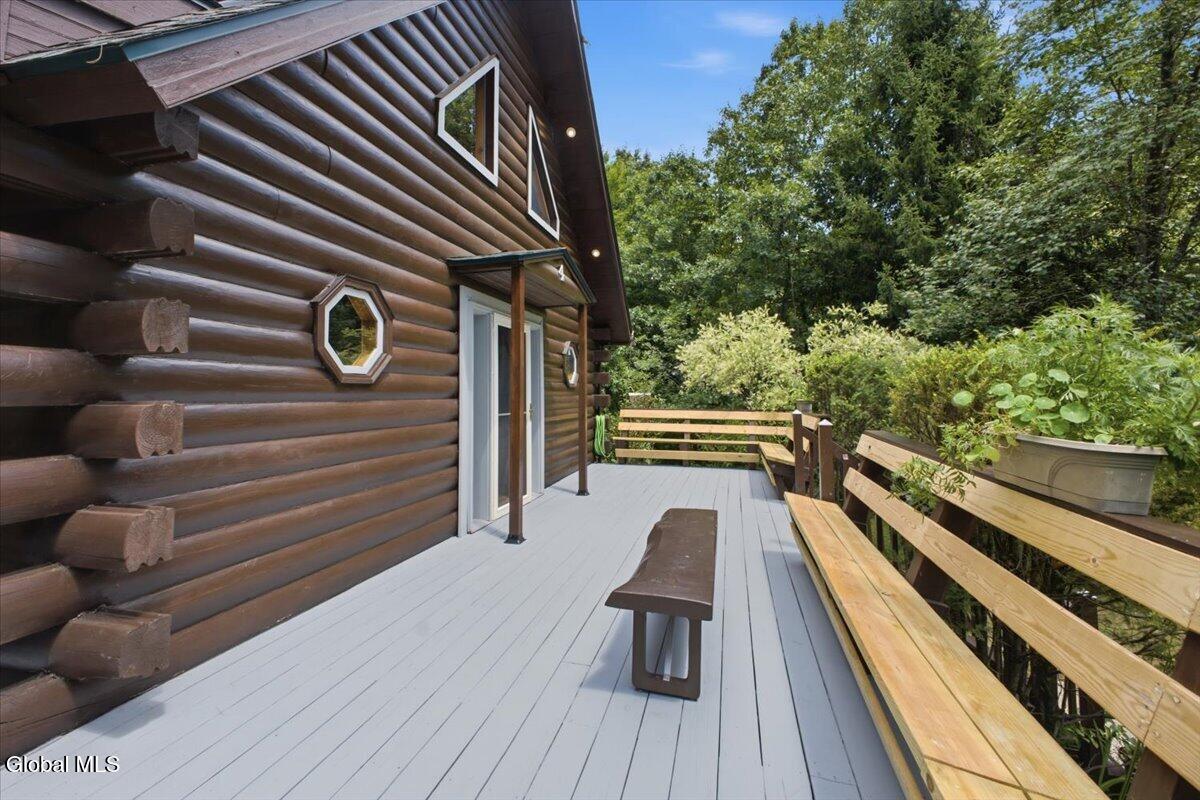 4 Treehouse Lane