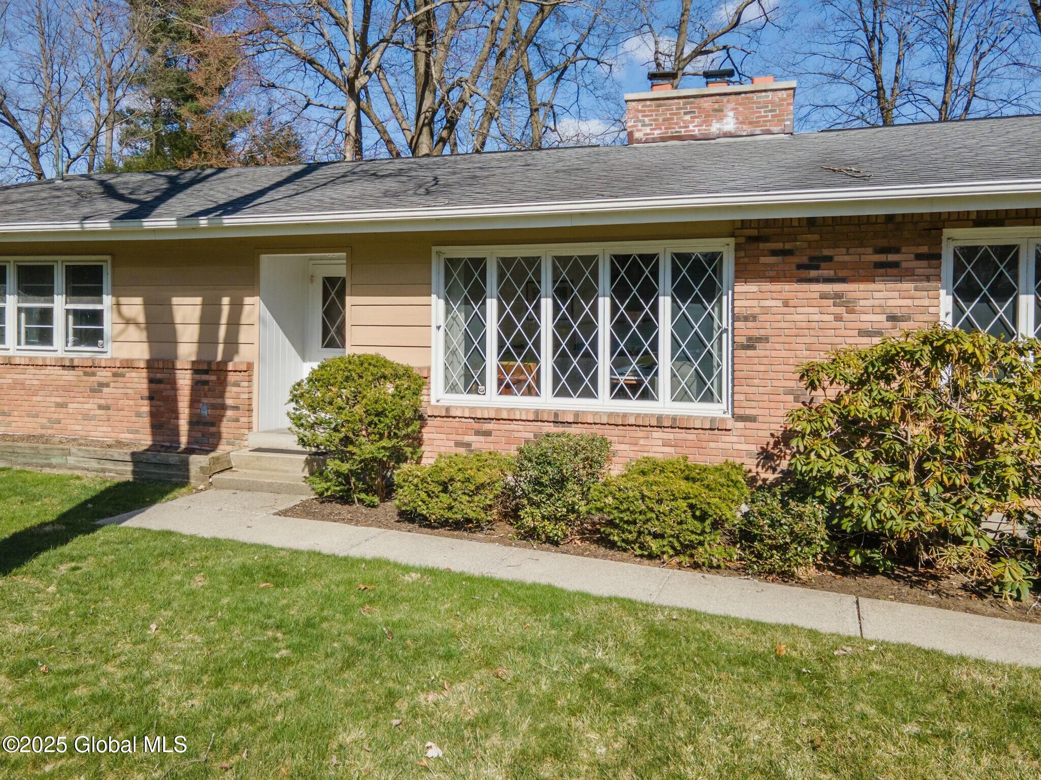 4 Lakewood Drive, Saratoga Springs, New York image 8