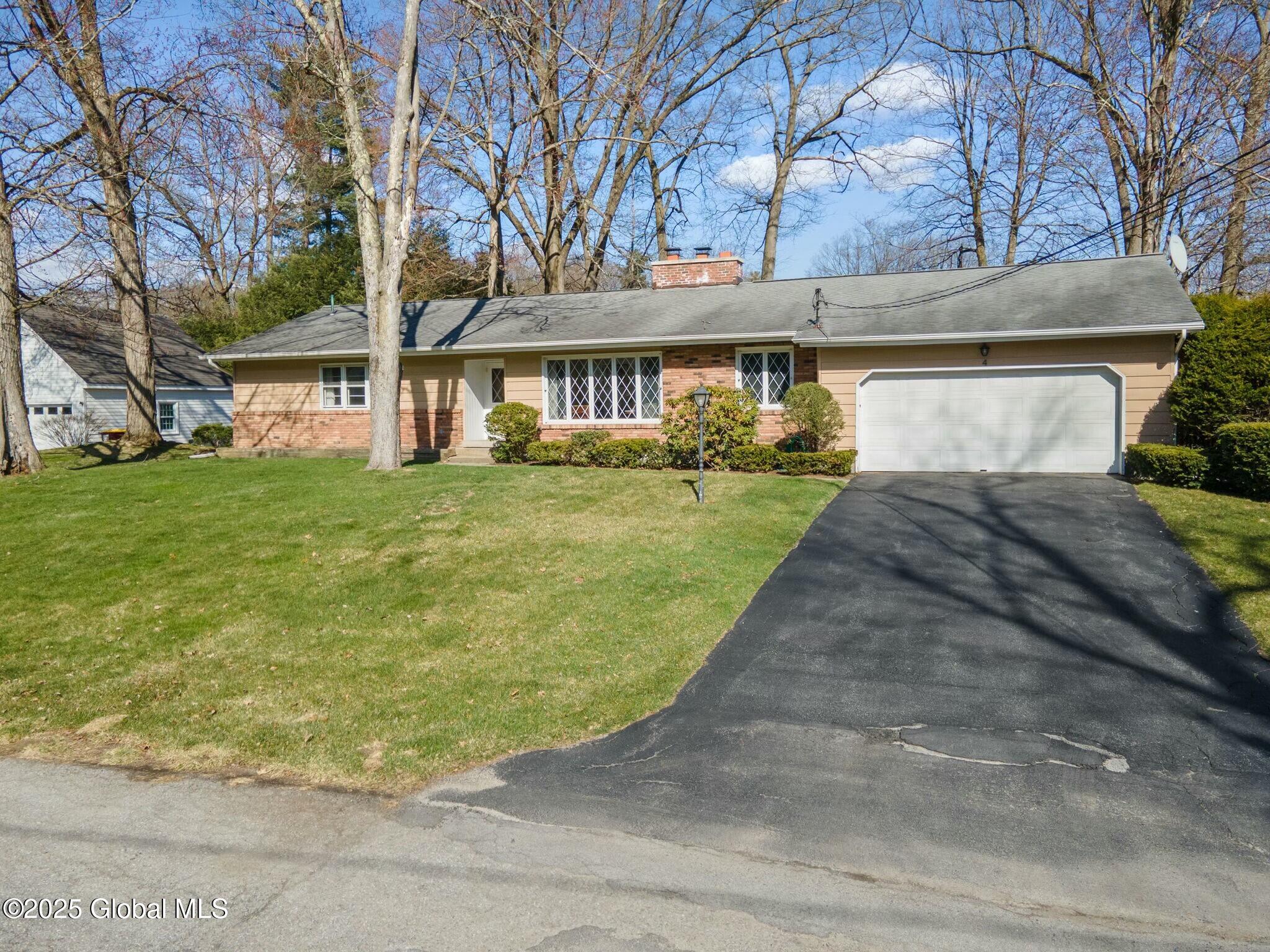 4 Lakewood Drive, Saratoga Springs, New York image 45