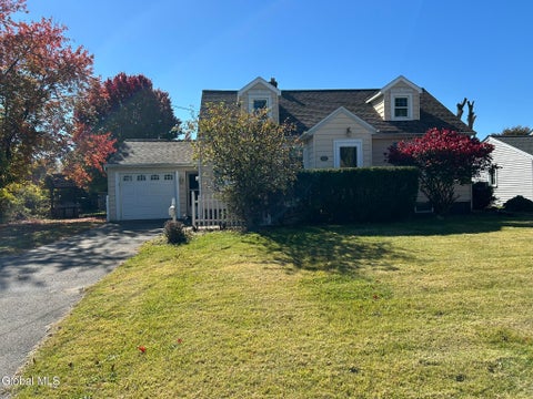 Photo of 2027 Cardiff Road, Rotterdam, NY 12303 (MLS # 202628582)