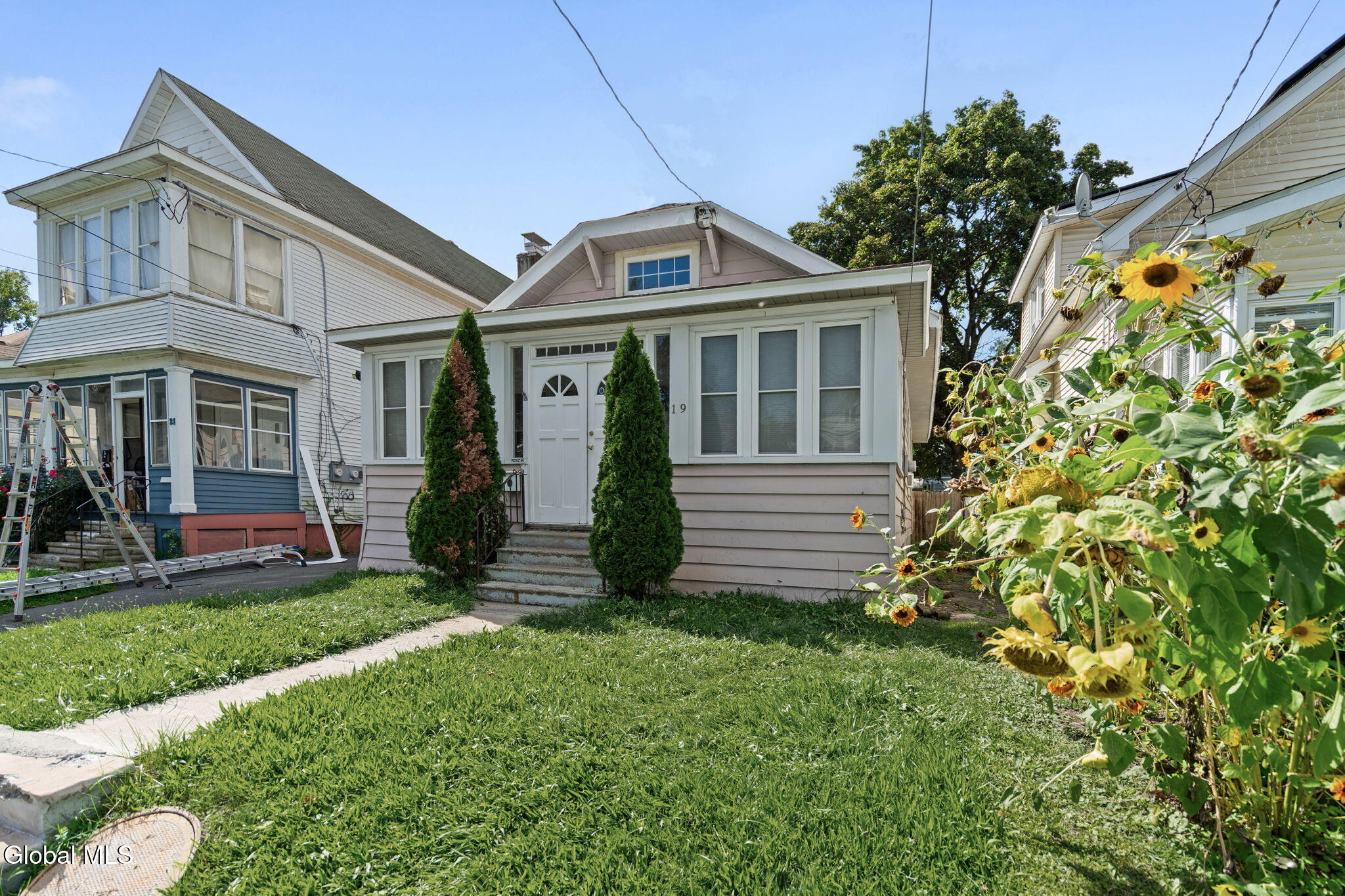 19 Bogart Terrace