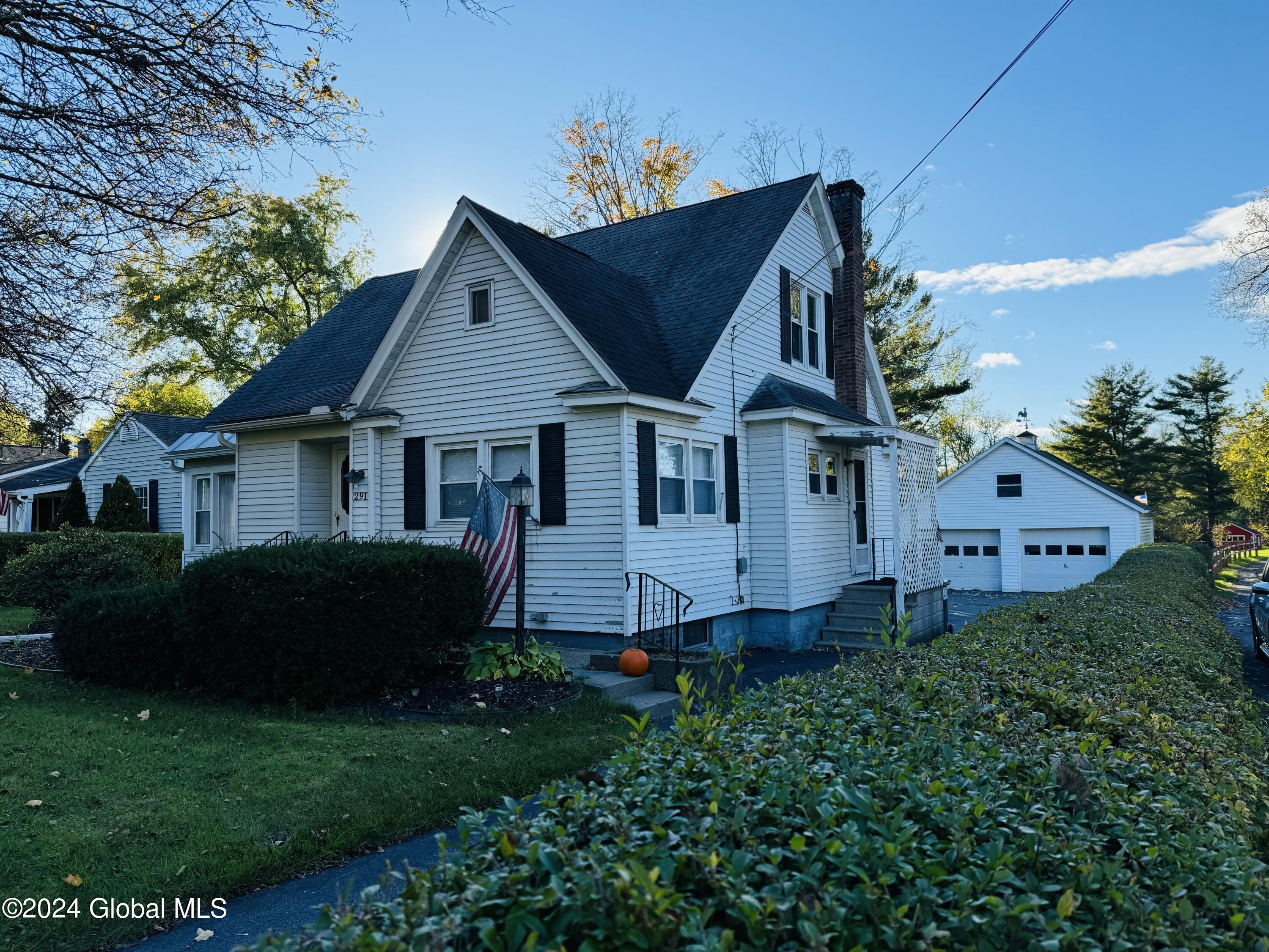 291 Hudson Avenue, Mechanicville, New York image 3