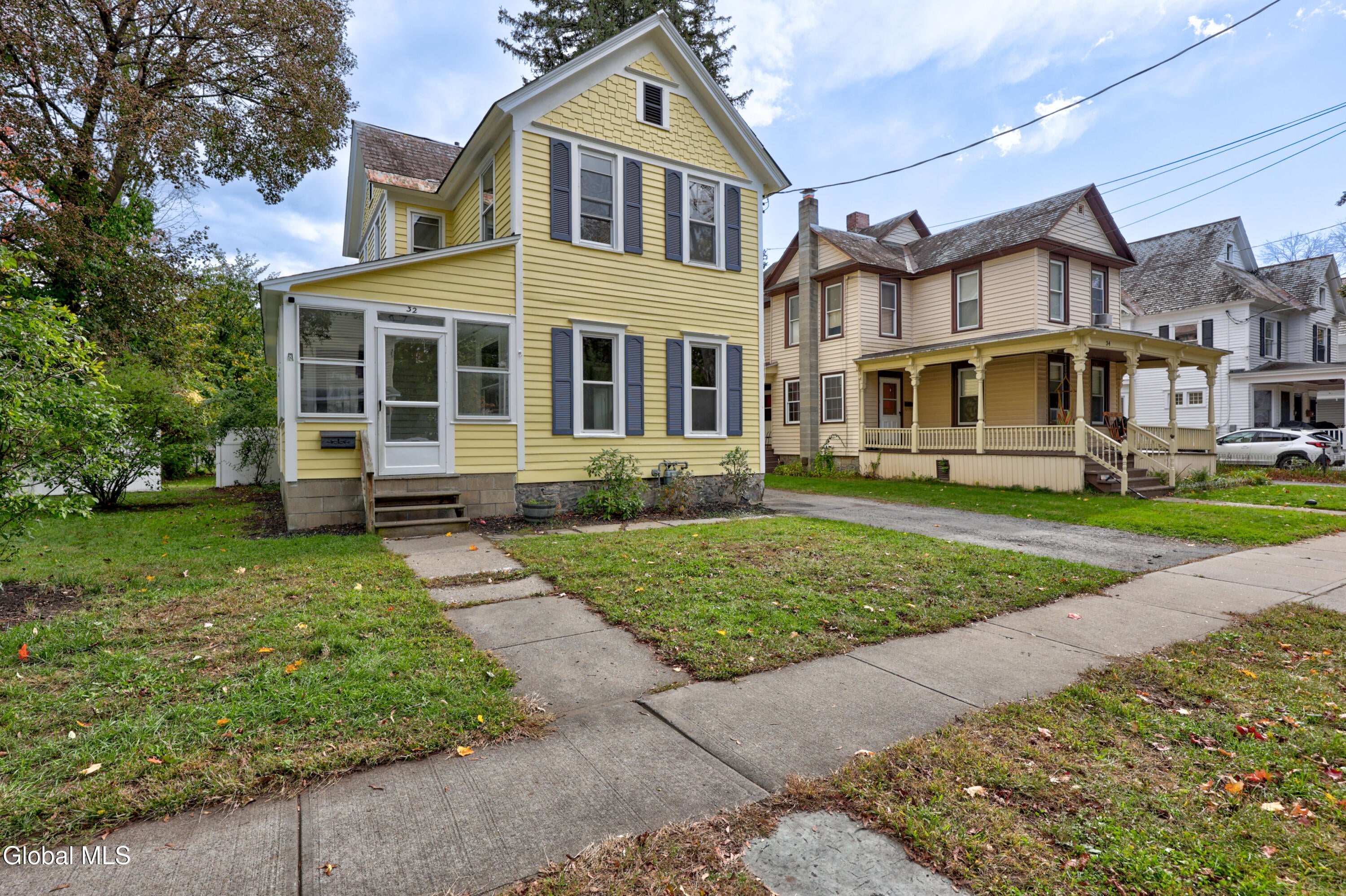 32 Grove Avenue