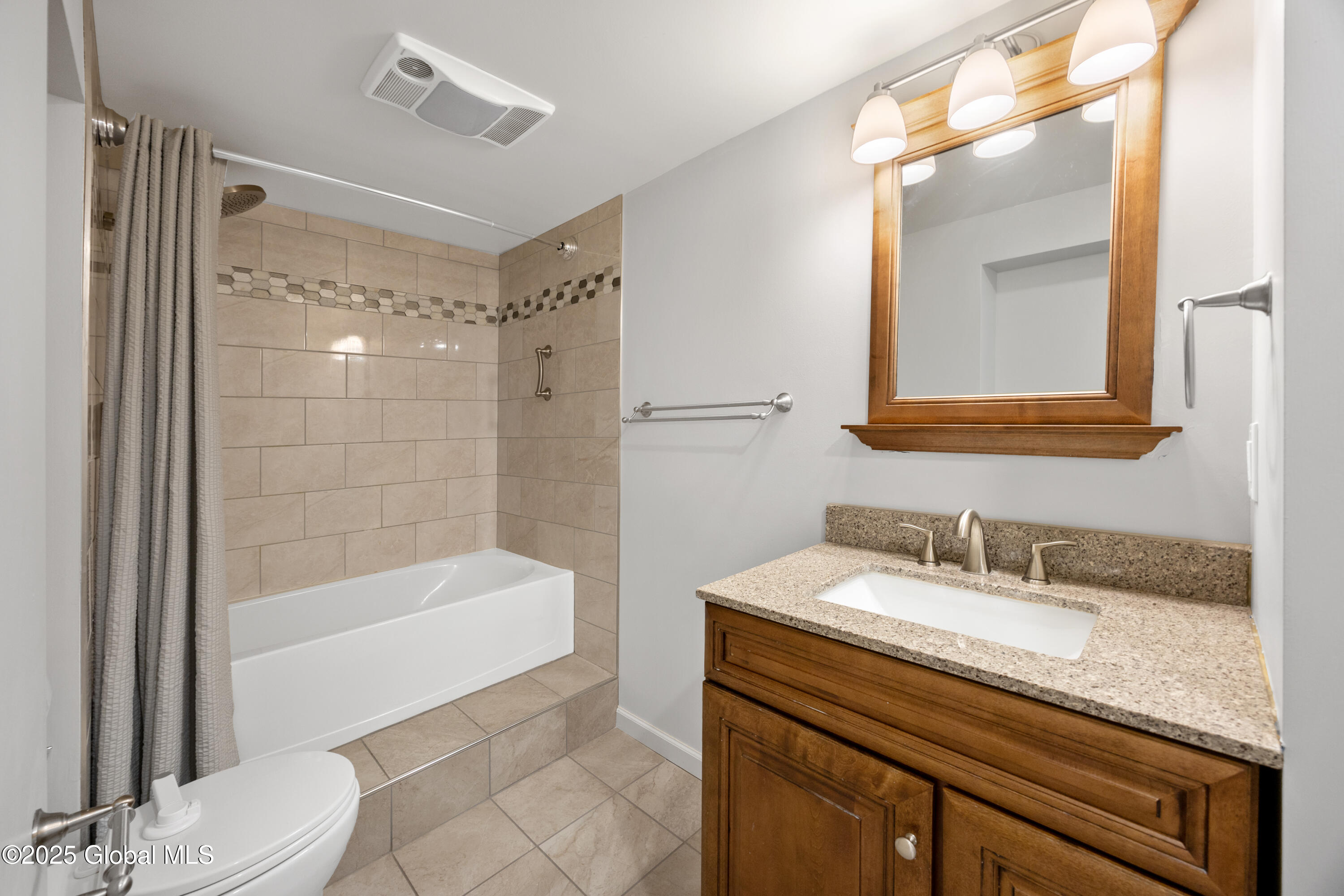 47 Copperfield Drive, Waterford, New York image 41