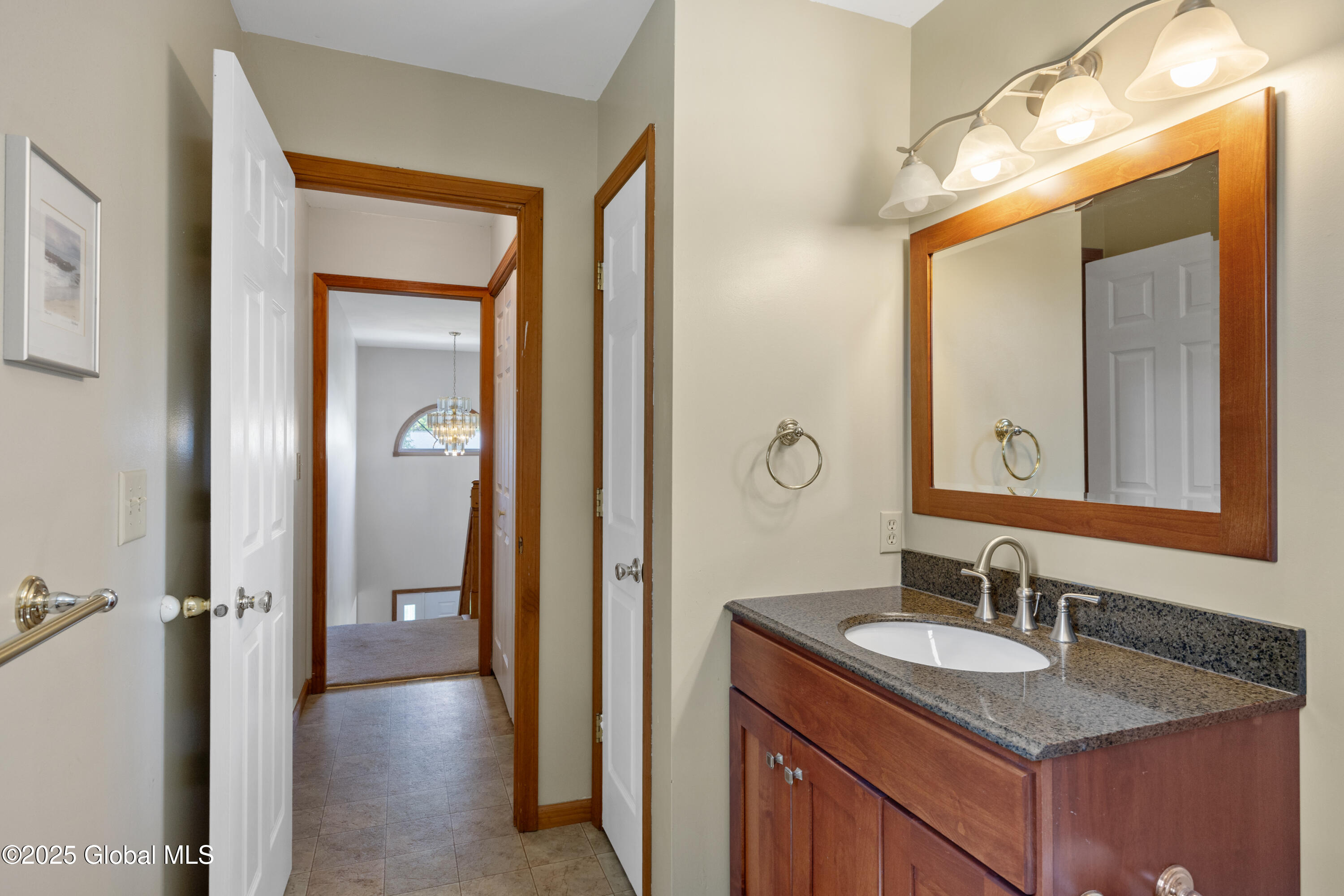 47 Copperfield Drive, Waterford, New York image 37