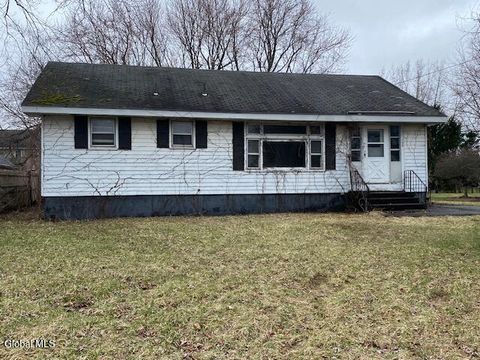 Photo of 109 Fonda Road, Cohoes, NY 12047 (MLS # 202614465)