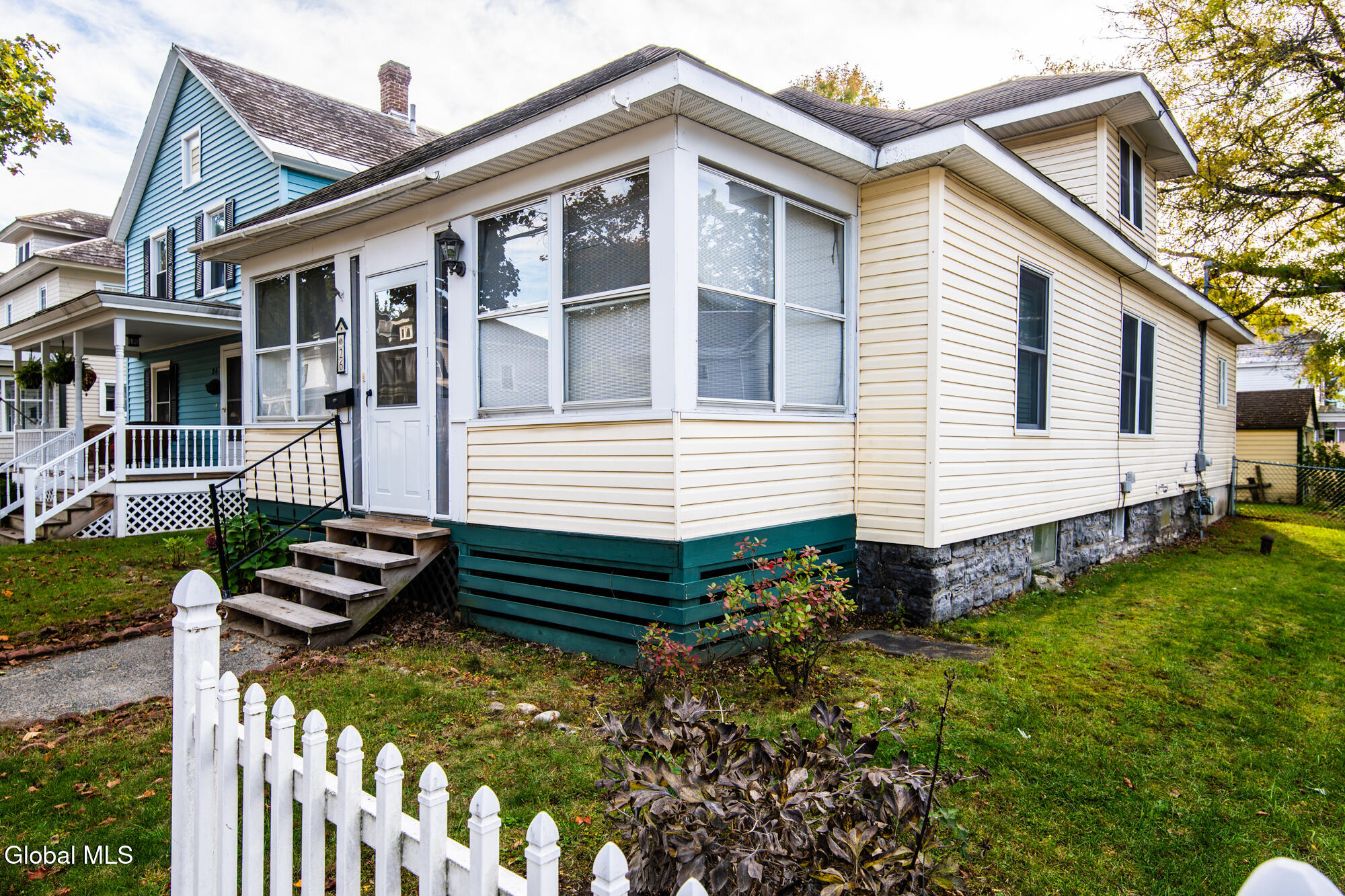 26 Flandreaux Avenue