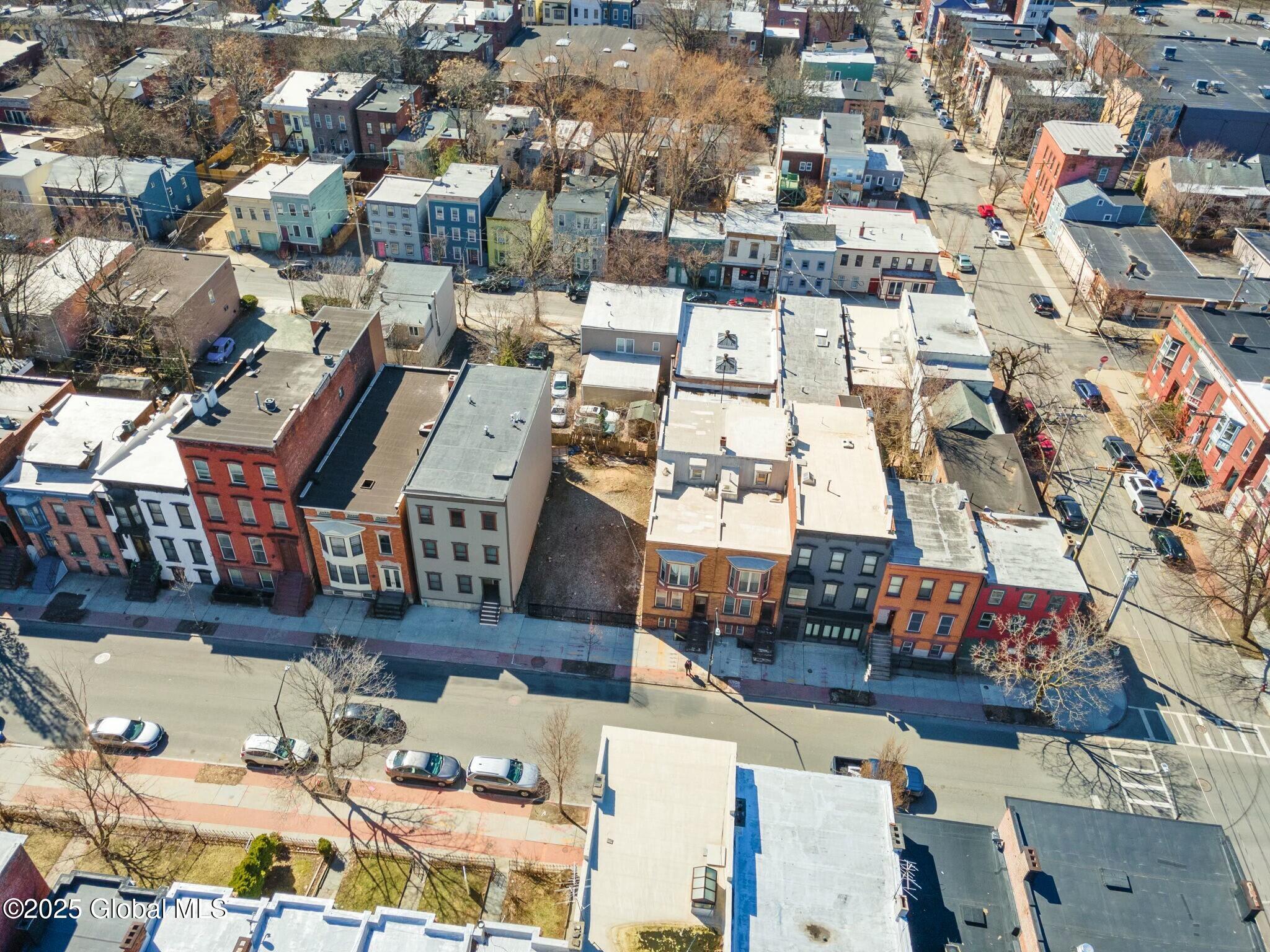 366 Madison Avenue, Albany, New York image 8