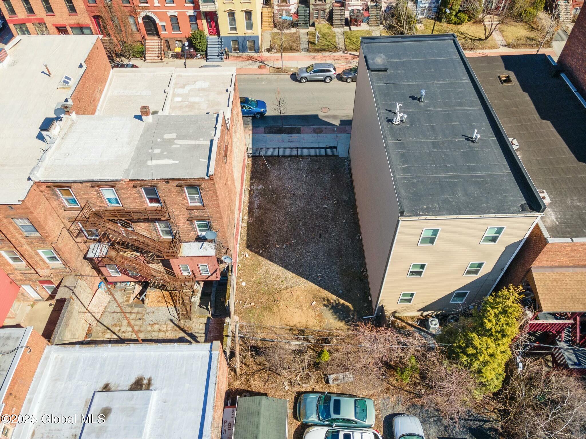 366 Madison Avenue, Albany, New York image 6