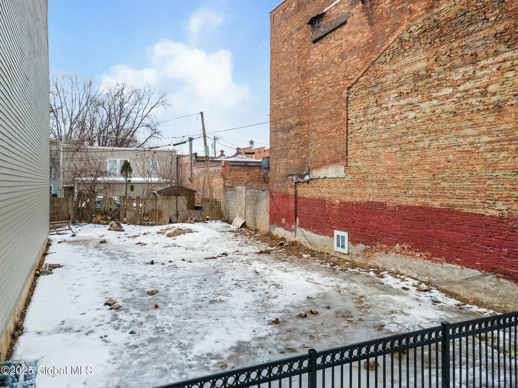 366 Madison Avenue, Albany, New York image 10