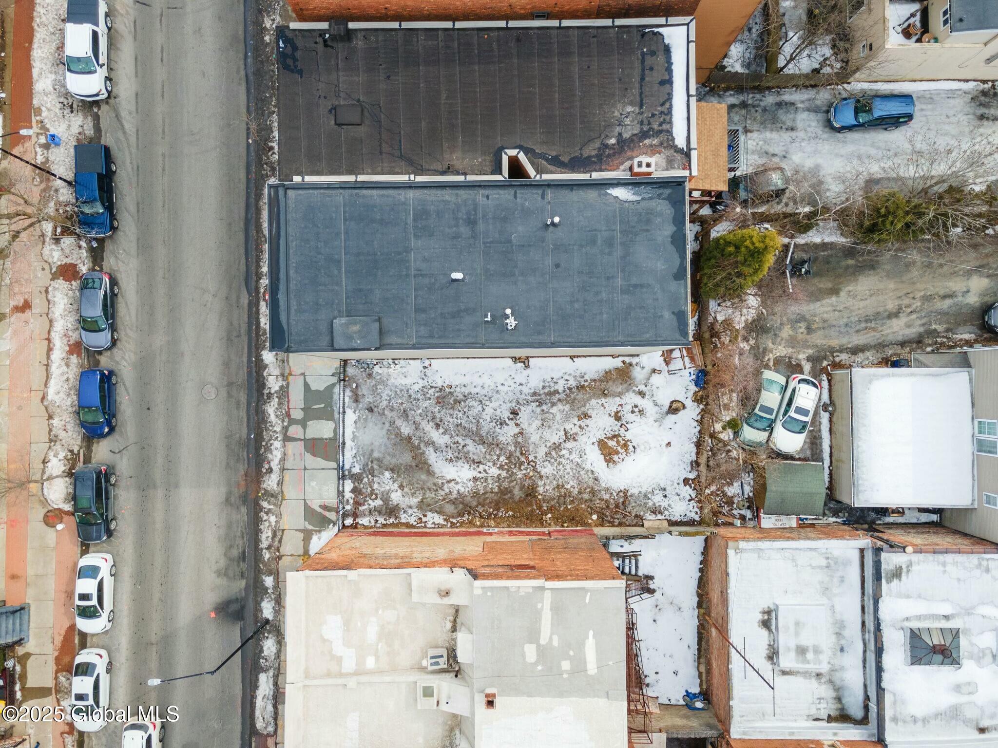 366 Madison Avenue, Albany, New York image 13