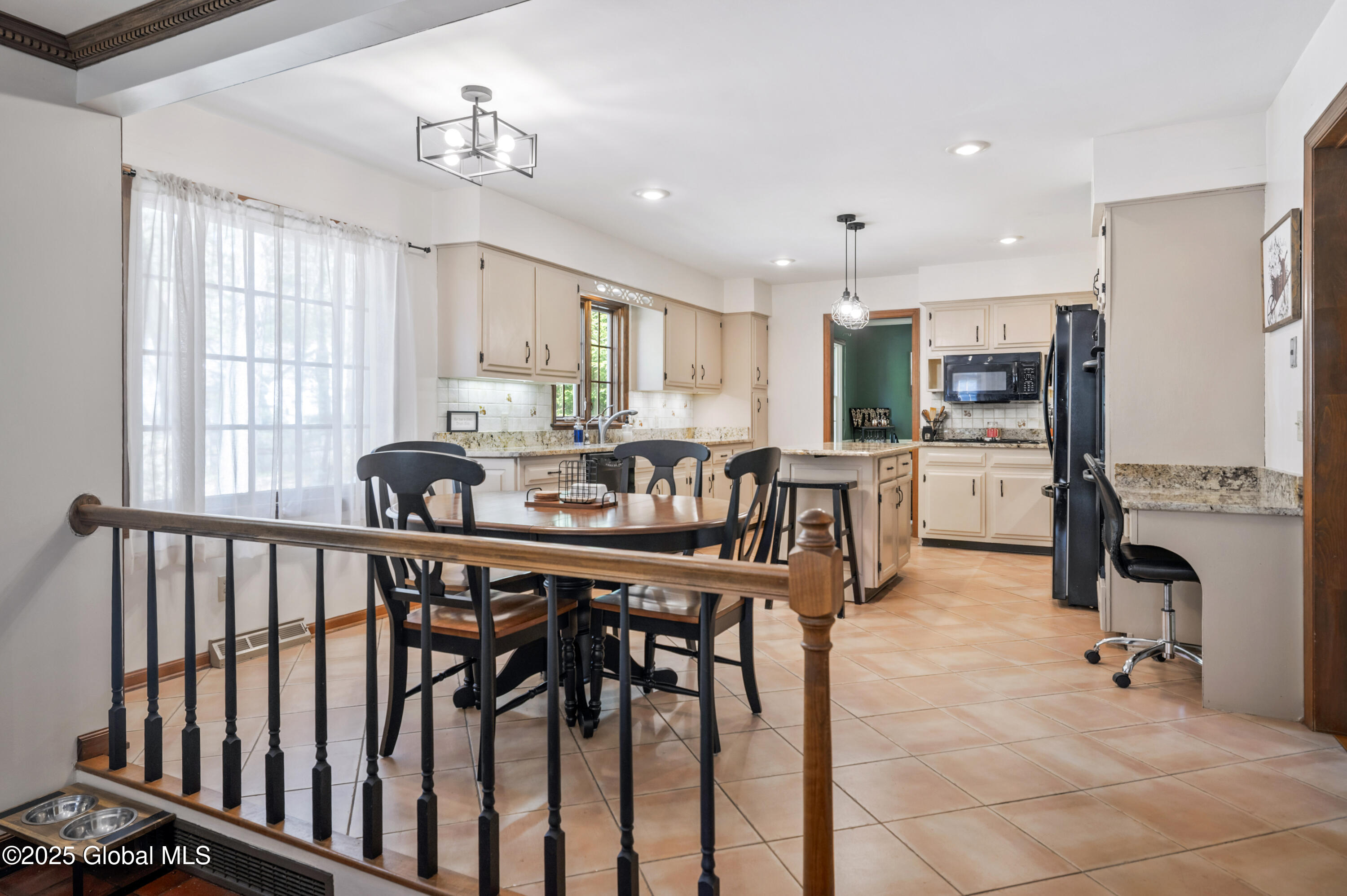 24 S Nottingham Way, Clifton Park, New York image 11