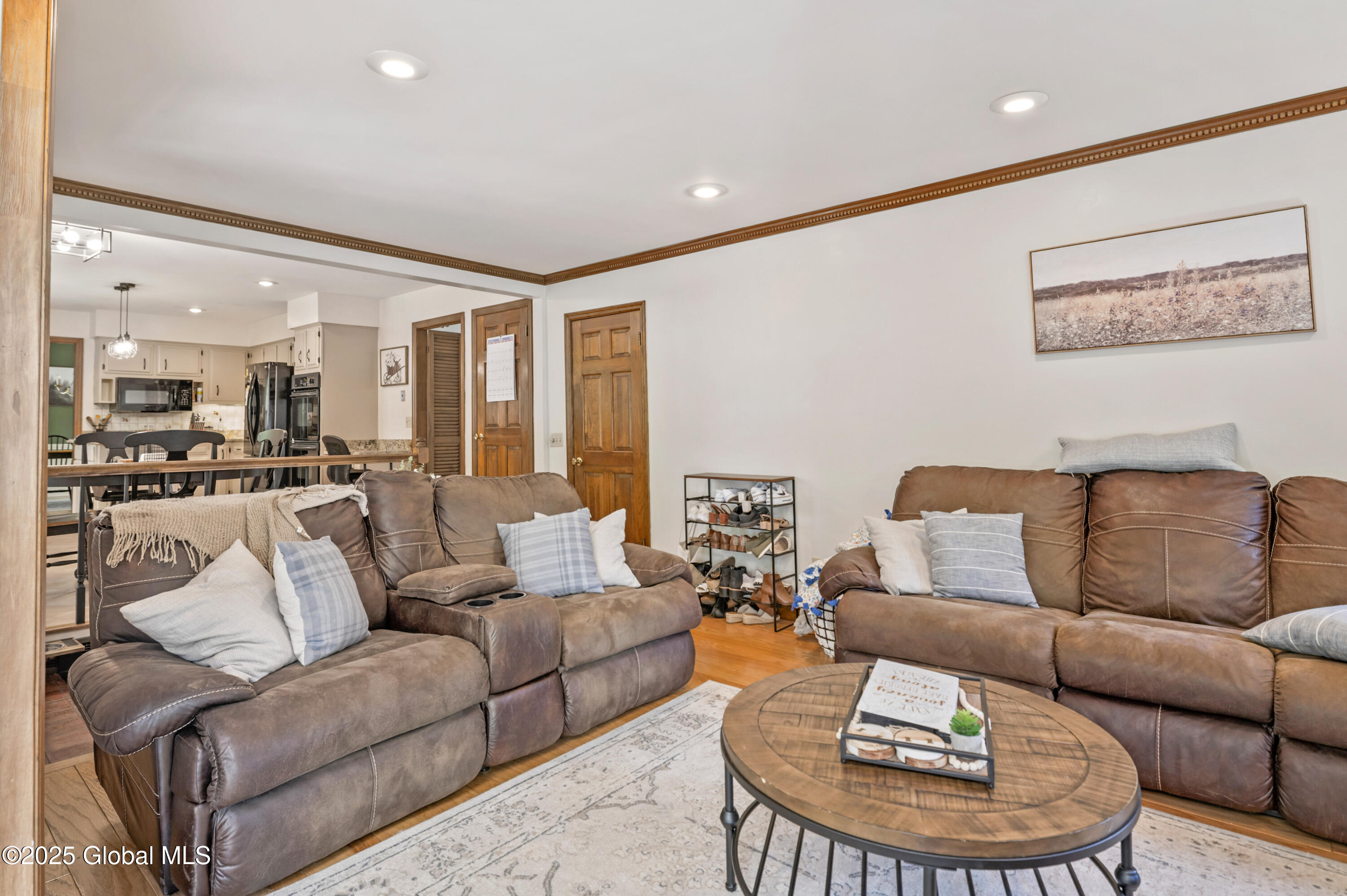 24 S Nottingham Way, Clifton Park, New York image 12