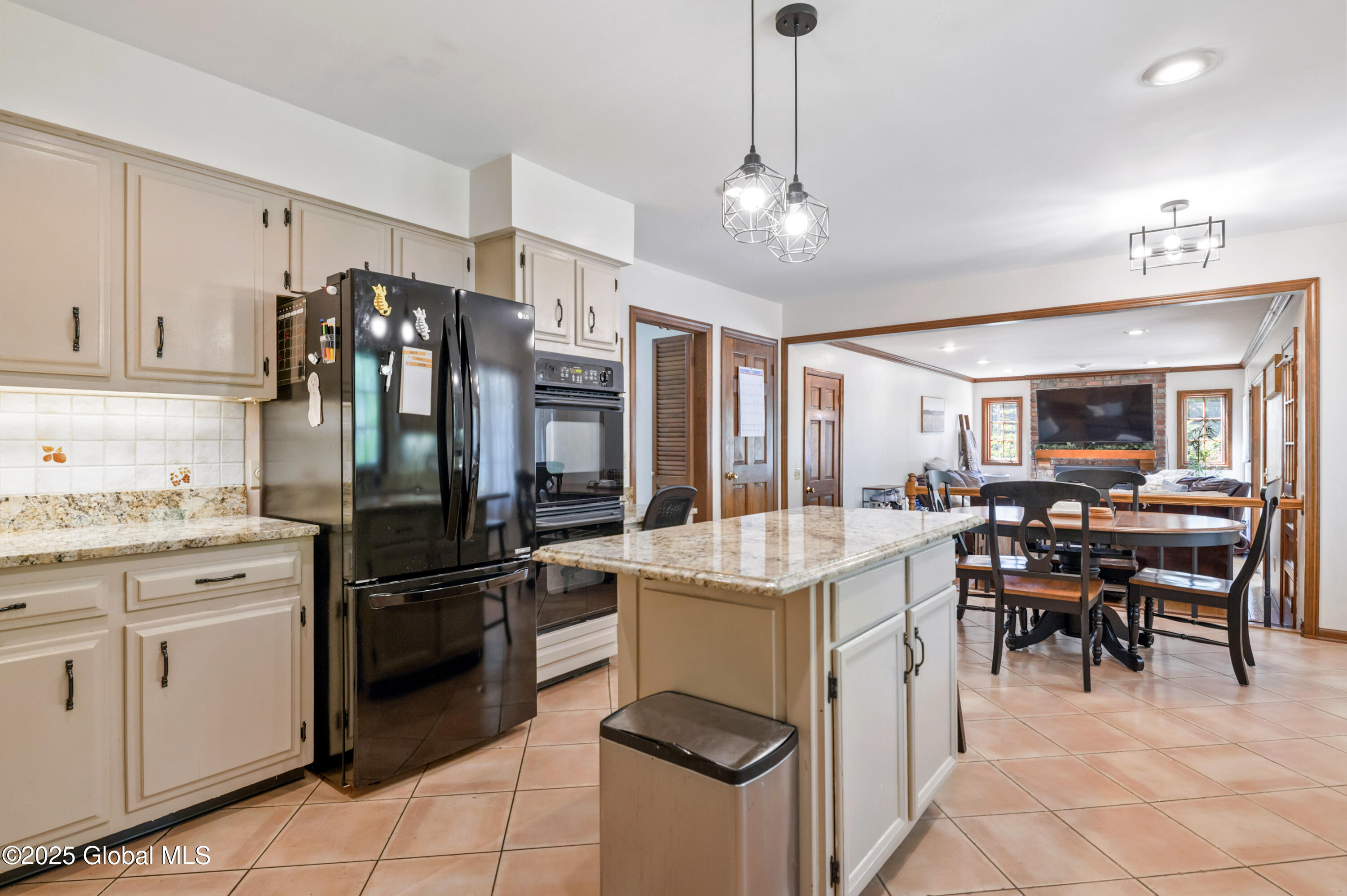 24 S Nottingham Way, Clifton Park, New York image 10
