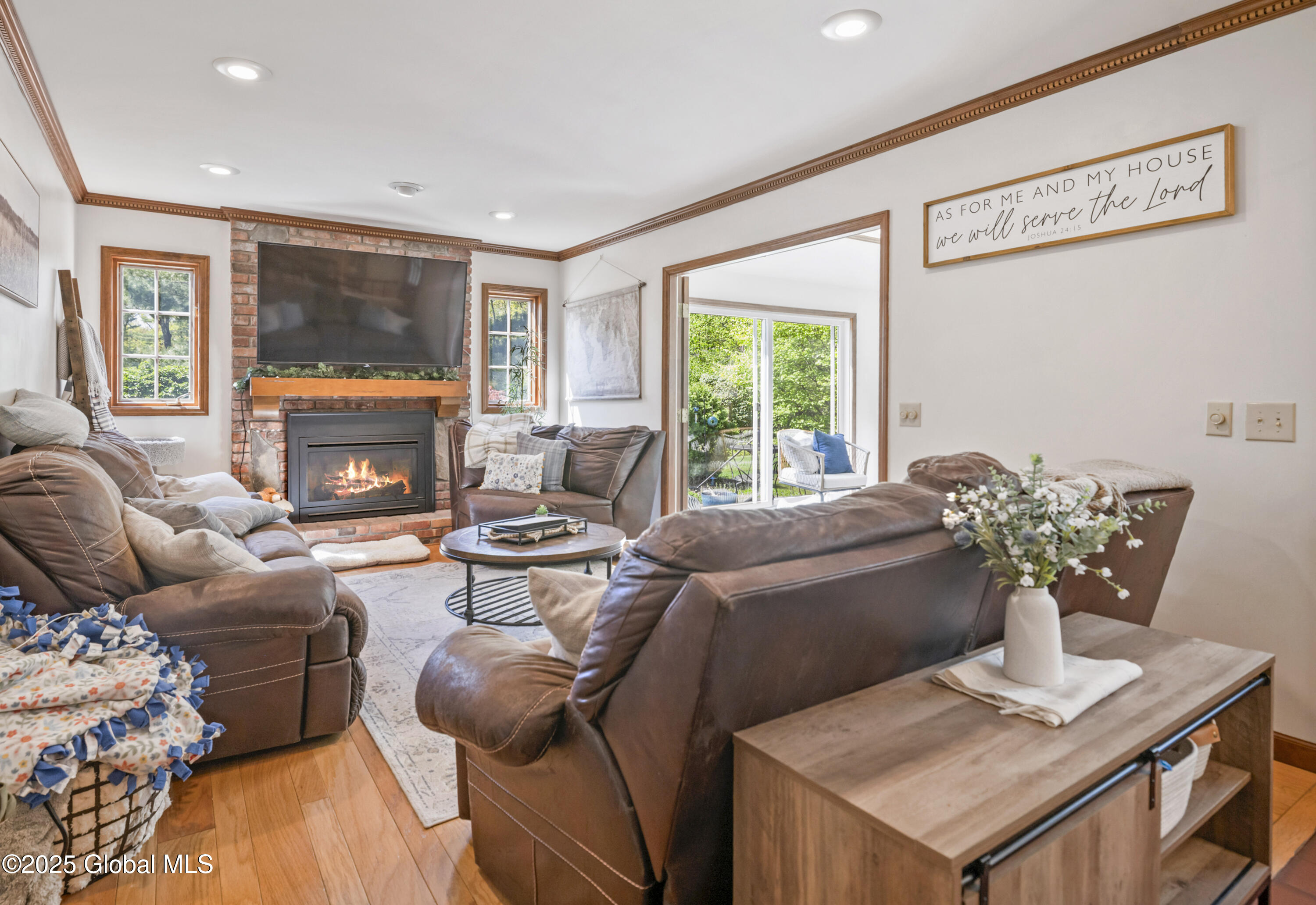 24 S Nottingham Way, Clifton Park, New York image 13