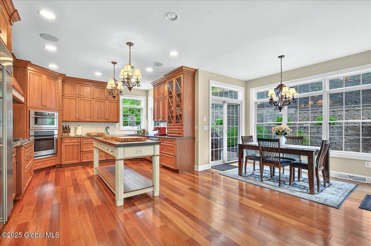 779 Waldens Pond, Albany, New York image 7