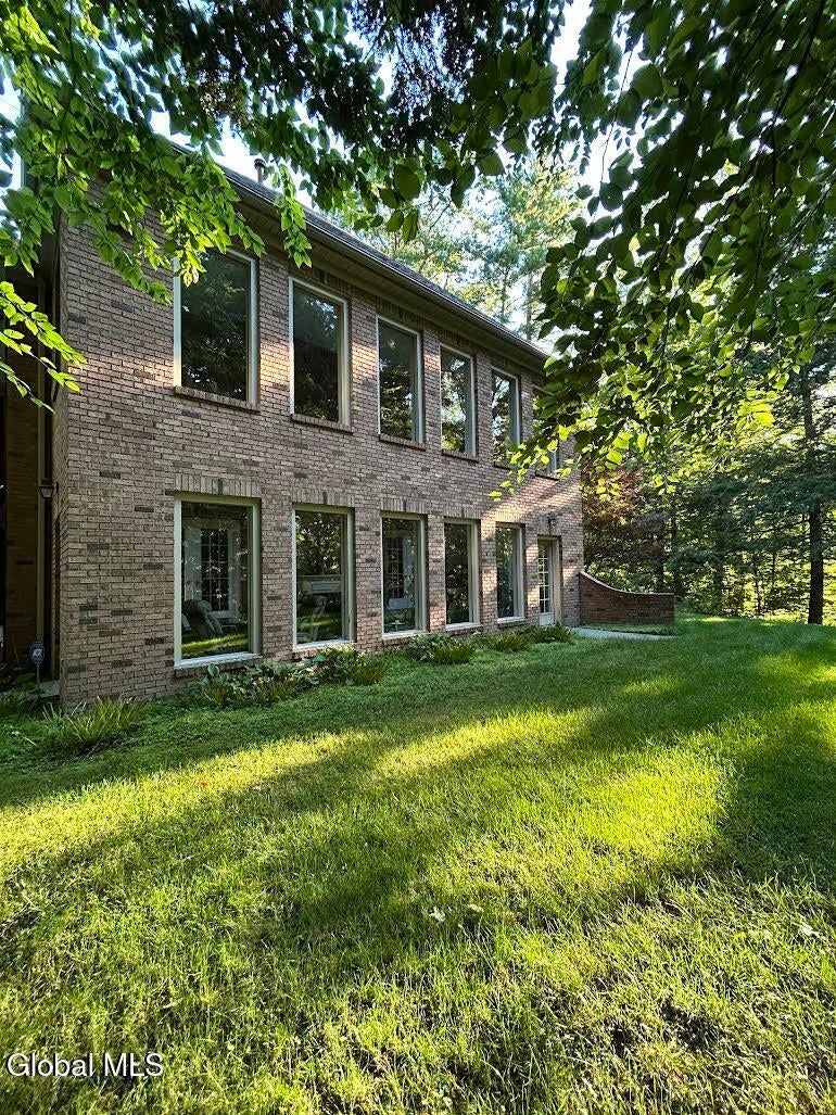 75 Gurney Lane