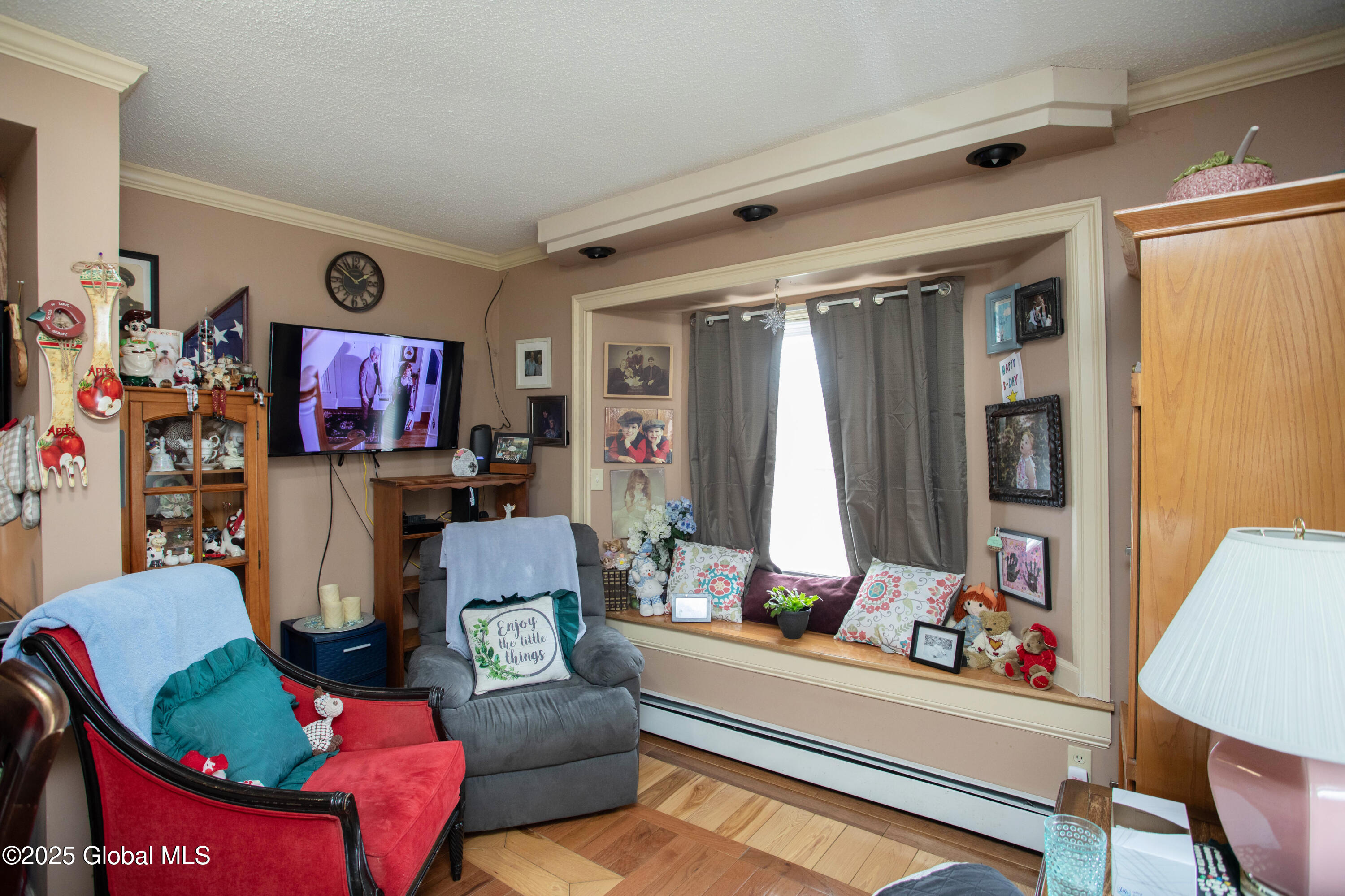 Corinth, New York 12822, United States, 5 Bedrooms Bedrooms, ,4 BathroomsBathrooms,Residential,Active,109047