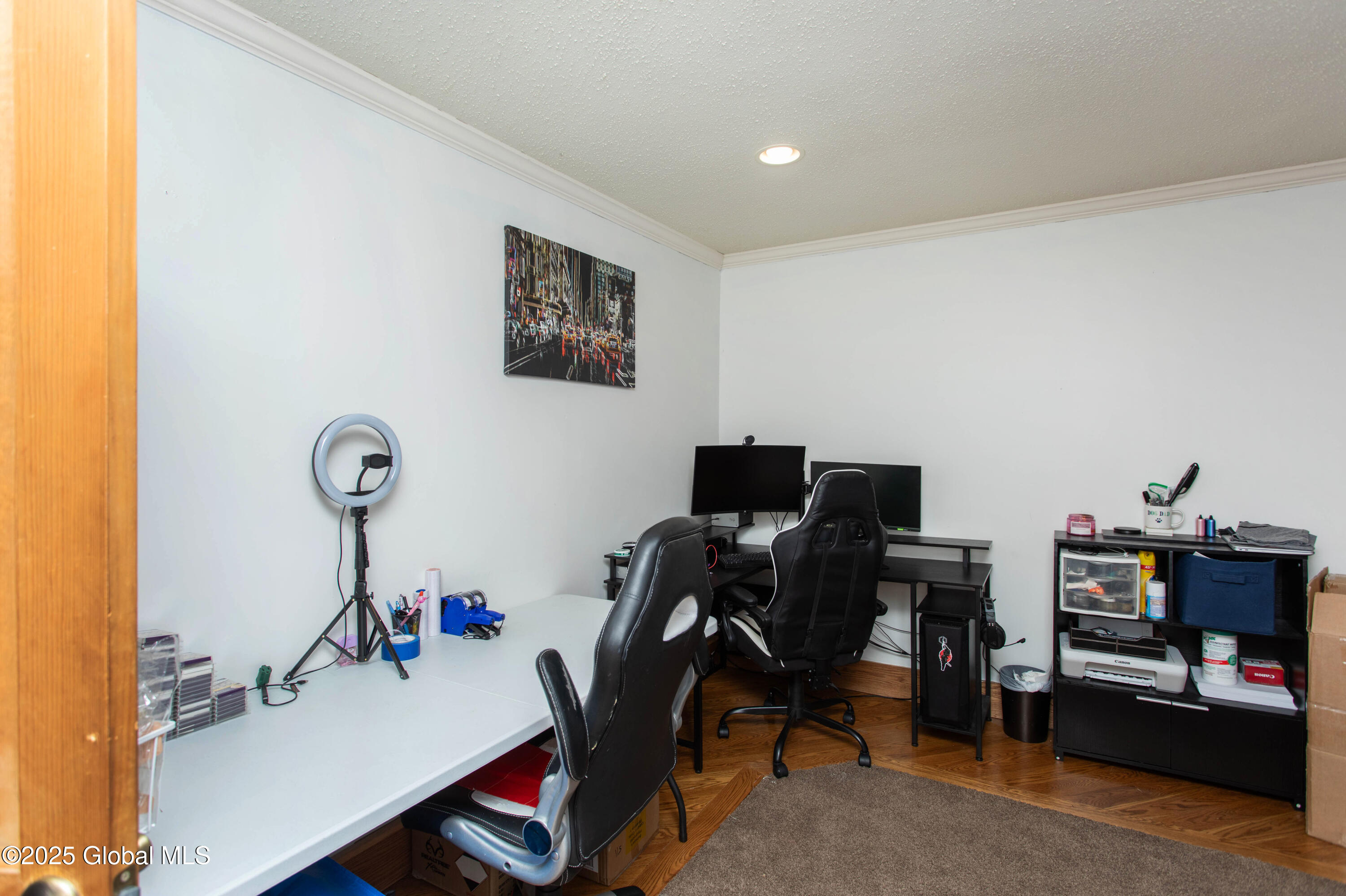 Corinth, New York 12822, United States, 5 Bedrooms Bedrooms, ,4 BathroomsBathrooms,Residential,Active,109047