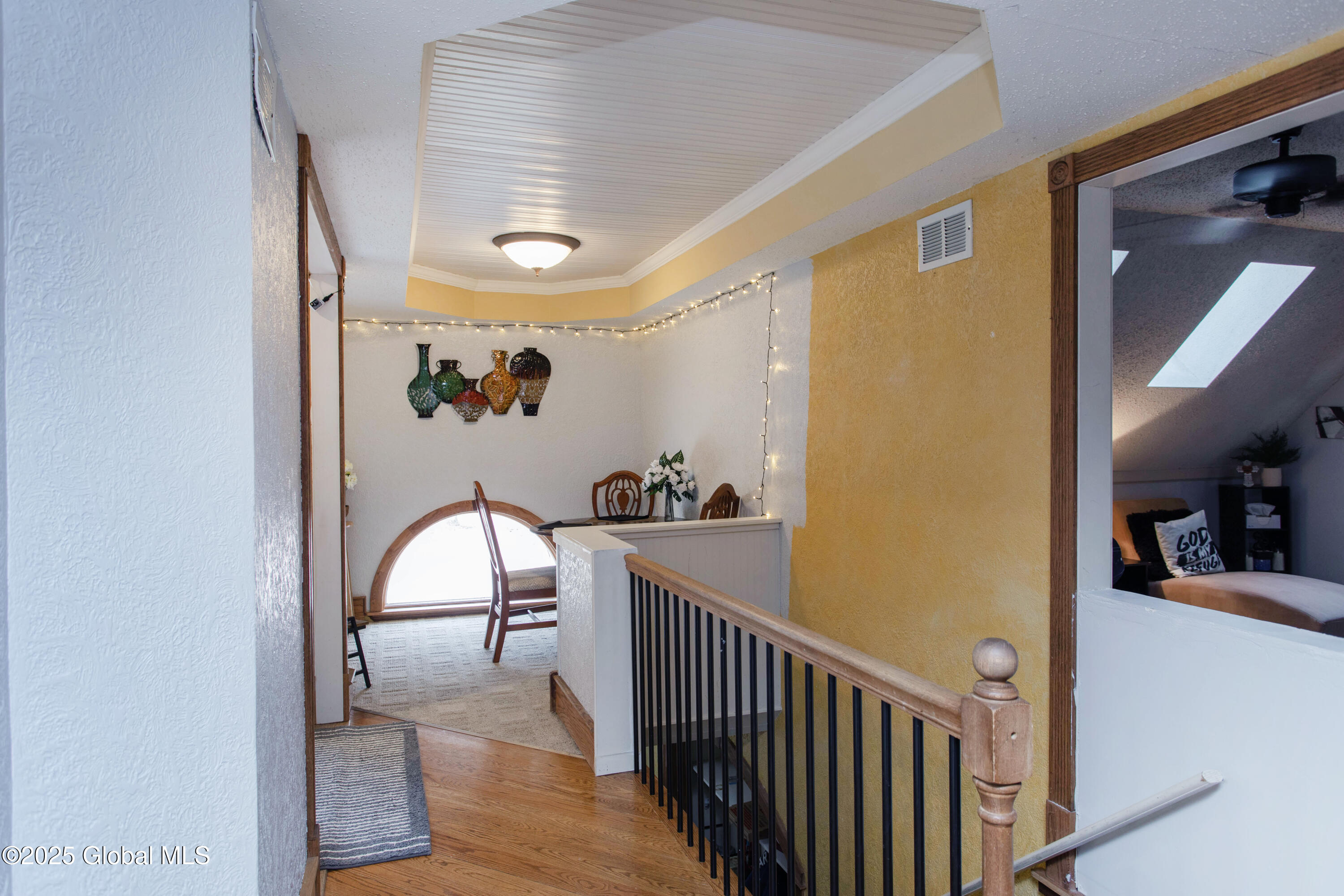 Corinth, New York 12822, United States, 5 Bedrooms Bedrooms, ,4 BathroomsBathrooms,Residential,Active,109047