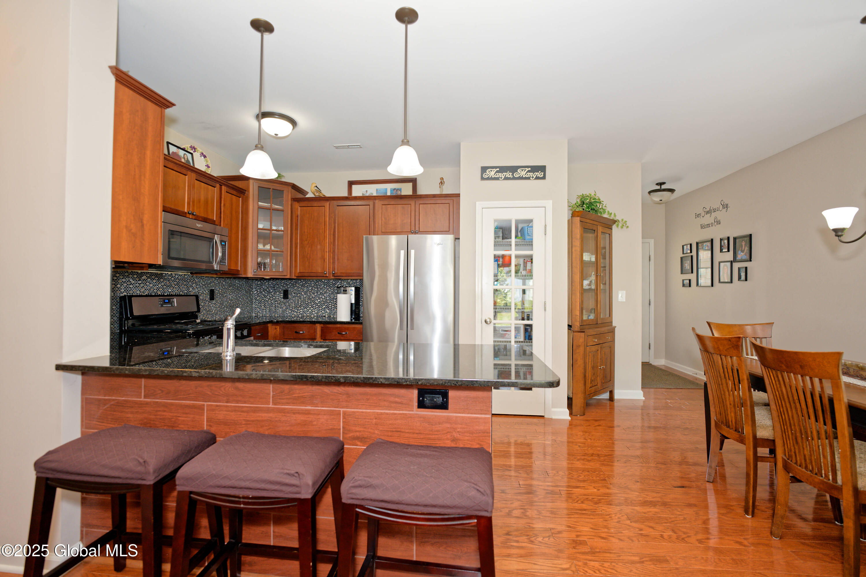 33 Stacey Court, Cohoes, New York image 12
