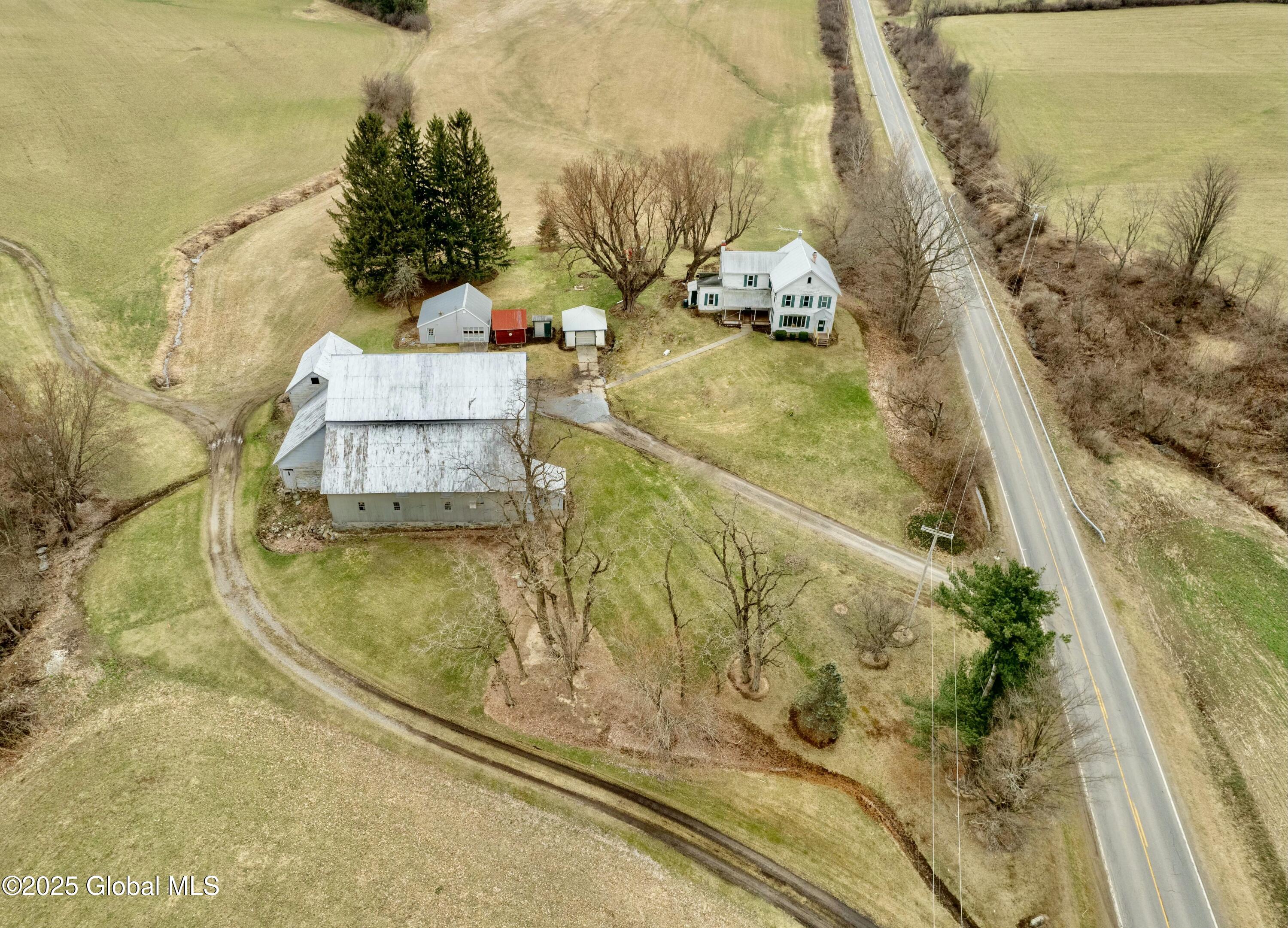 220 Noeltner Road, Amsterdam, New York image 4