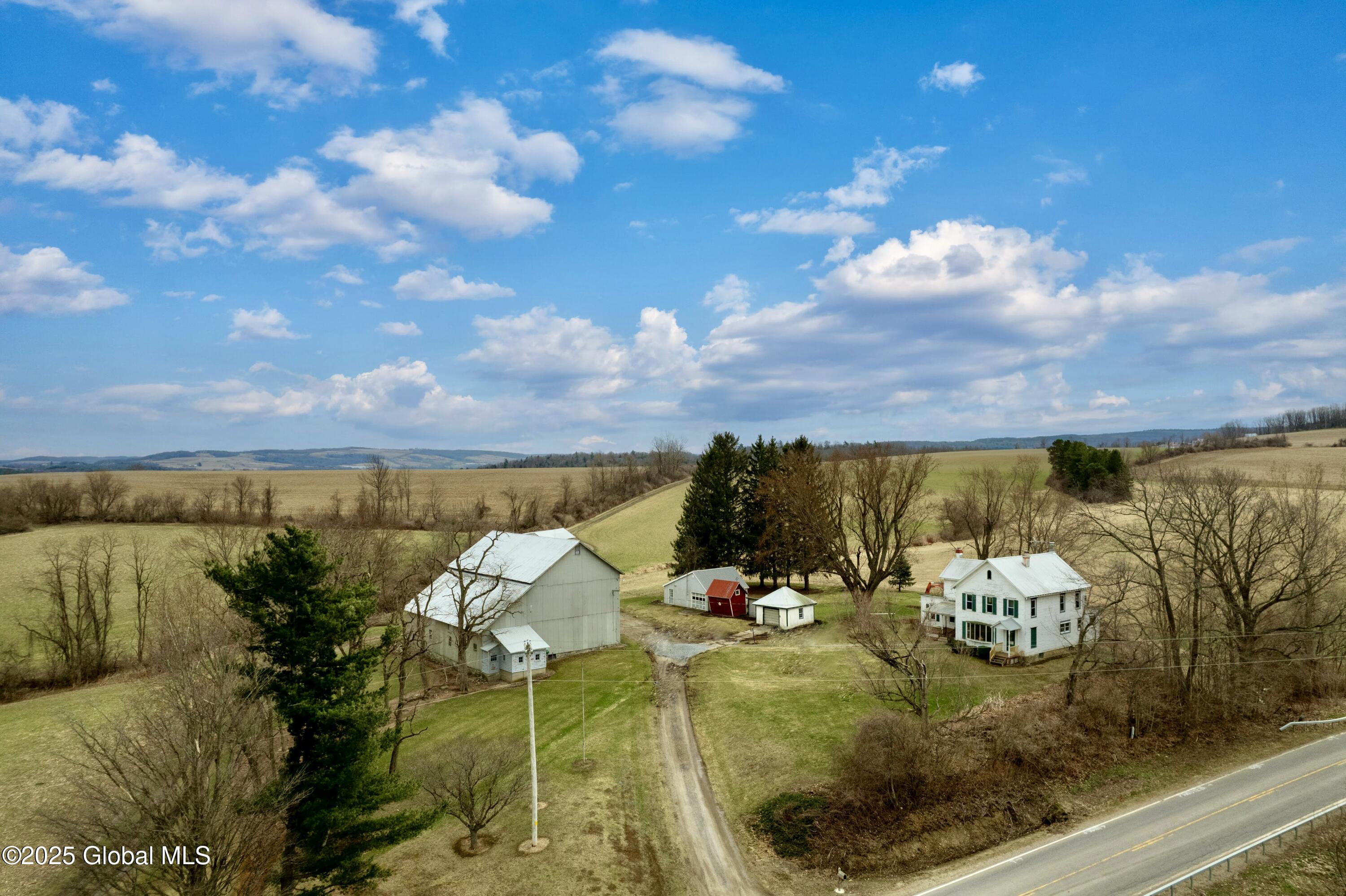 220 Noeltner Road, Amsterdam, New York image 1