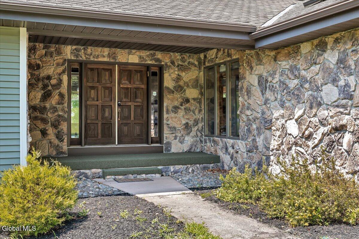 33 Oriel Lane